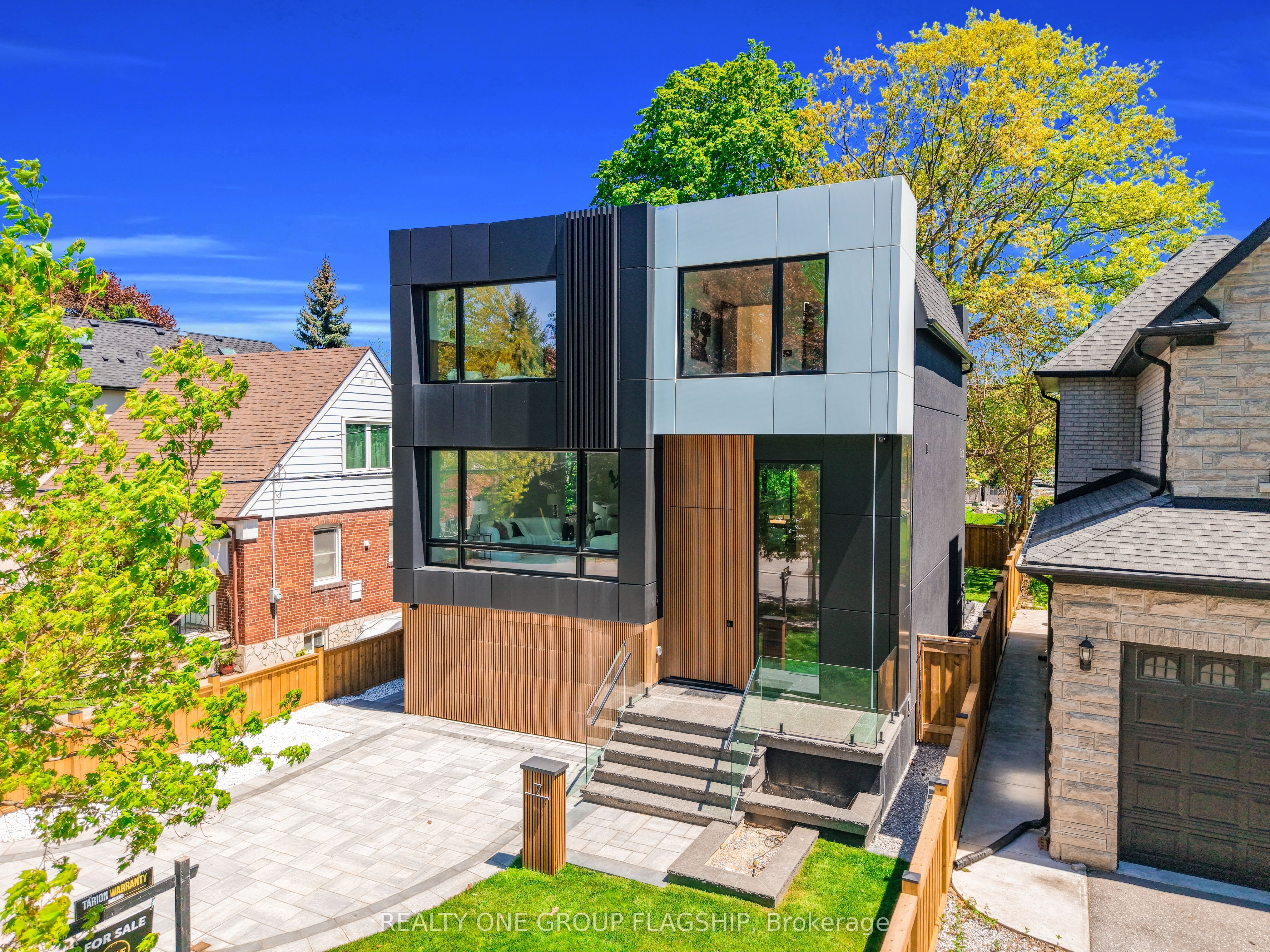 7 Bentley Drive, Toronto, ON M8Z 3L9 photo 4