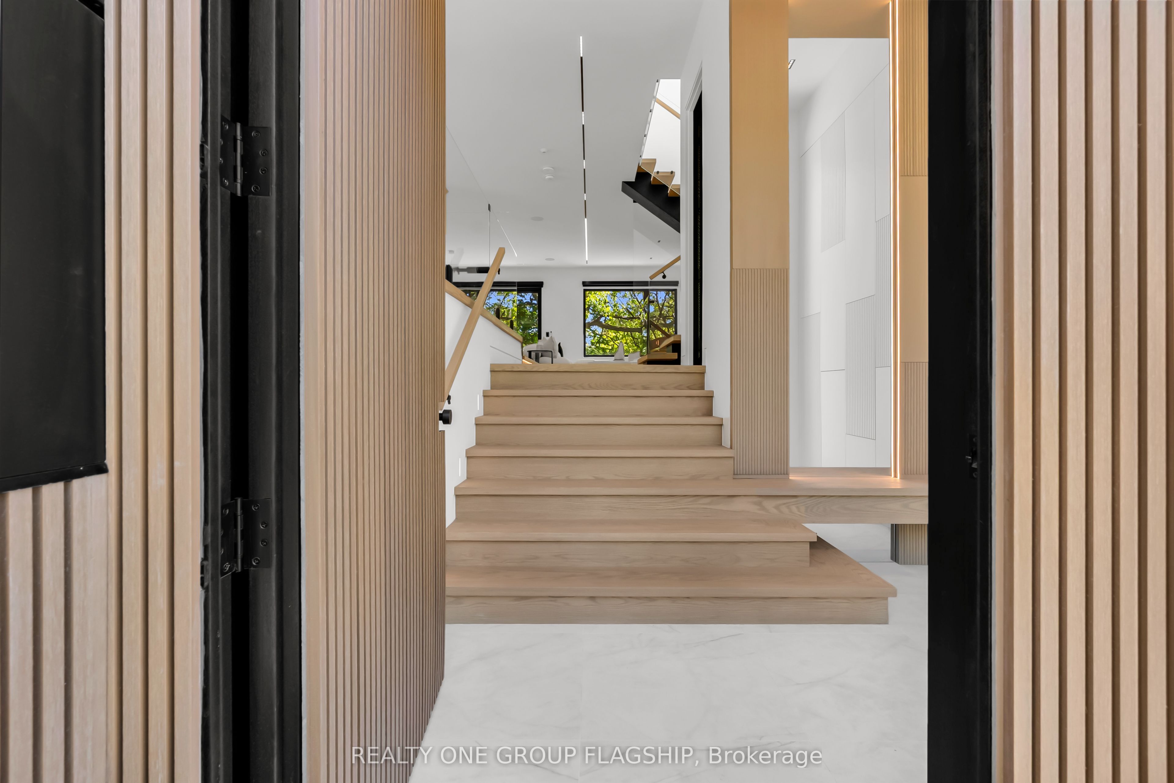 7 Bentley Drive, Toronto, ON M8Z 3L9 photo 5
