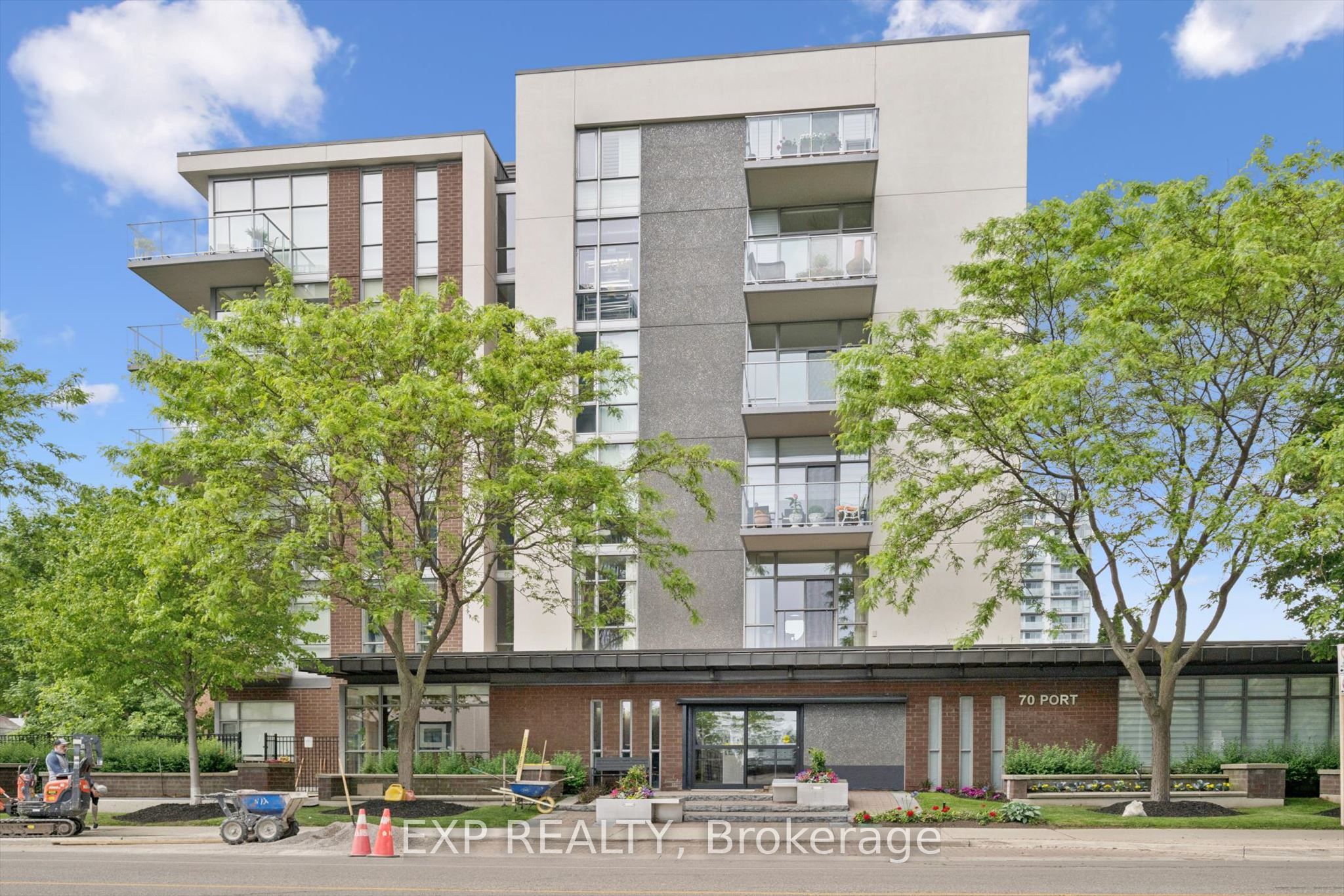 70 Port Street E 607, Mississauga, ON L5G 4V8