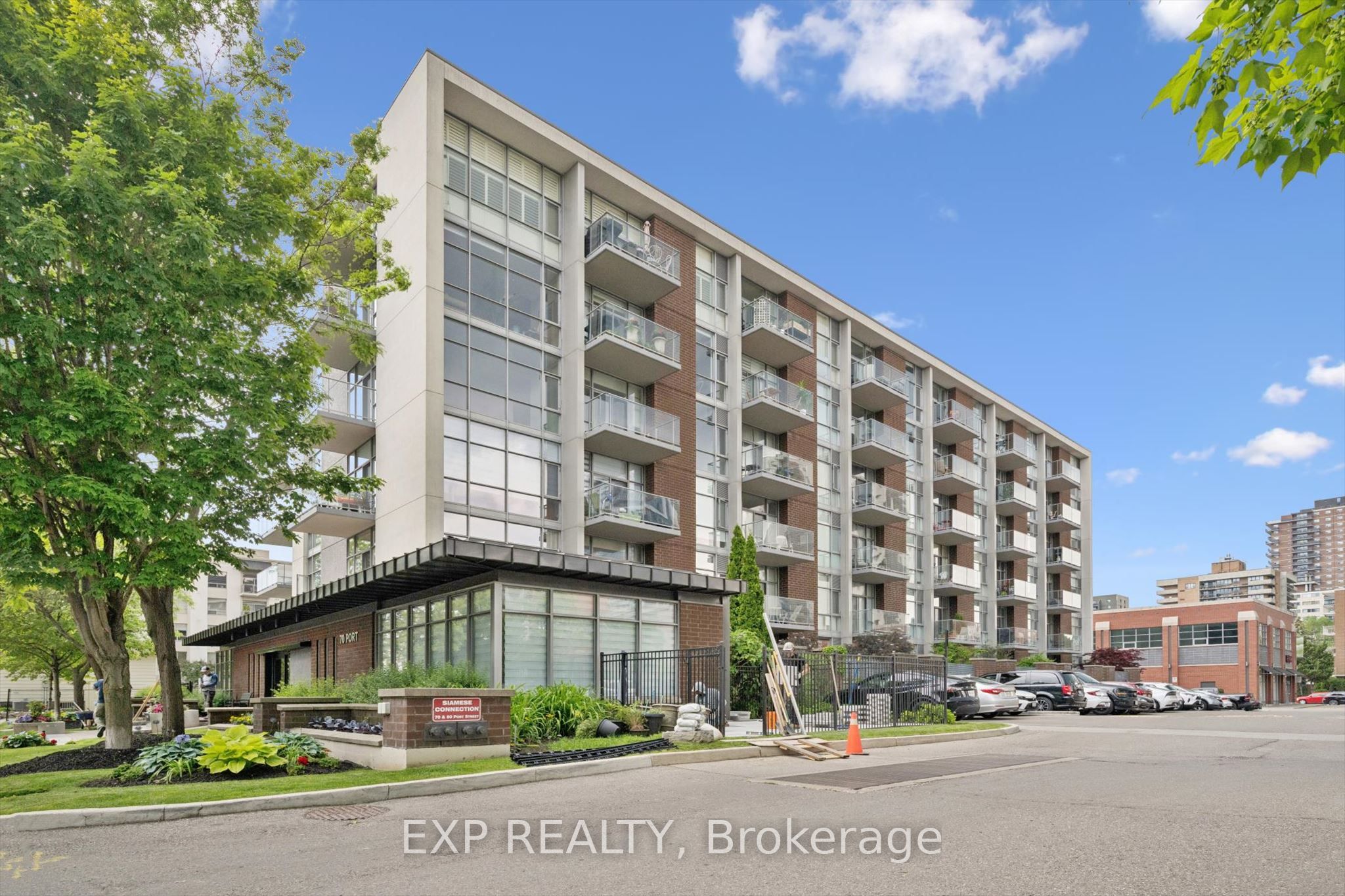 70 Port Street E 607, Mississauga, ON L5G 4V8 photo 2