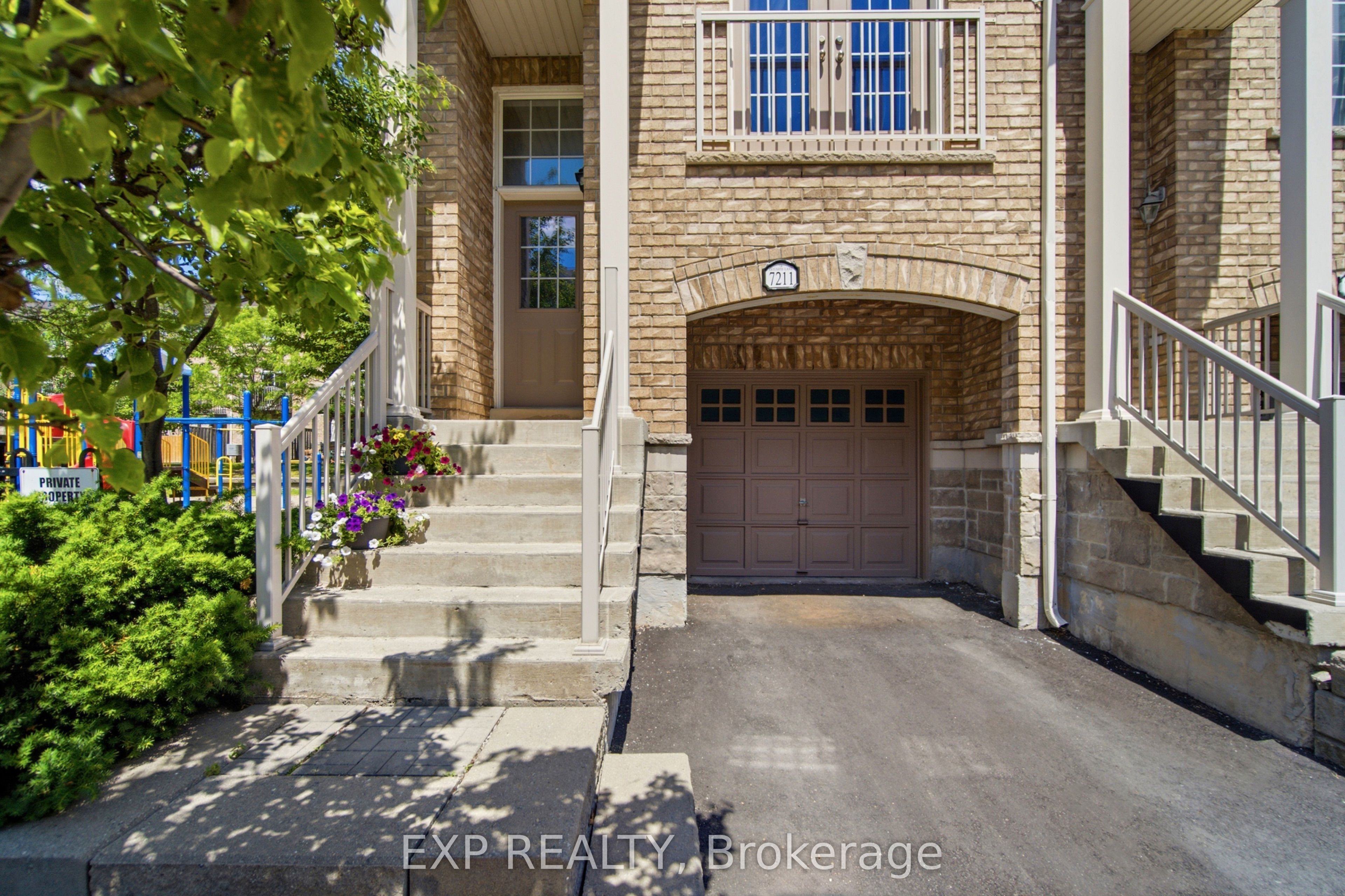 7211 Triumph Lane, Mississauga, ON L5N 0C5 photo 5