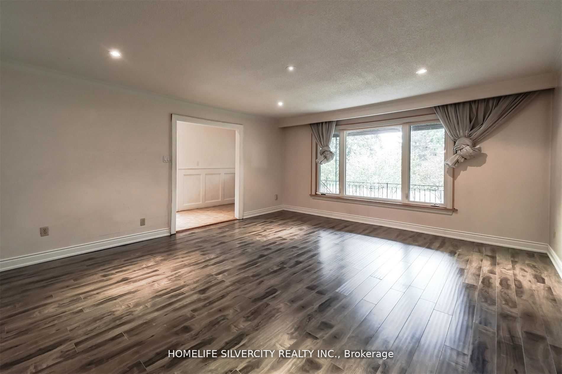 4395 Castlemore Road, Brampton, ON L6P 0W9 photo 4