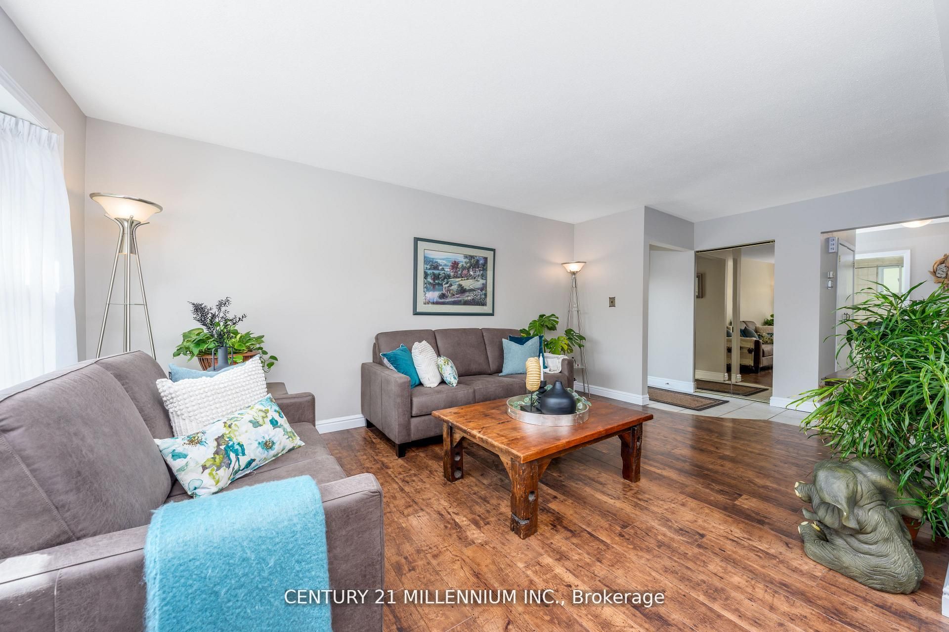 20 Dunblaine Crescent, Brampton, ON L6T 3H2 photo 5