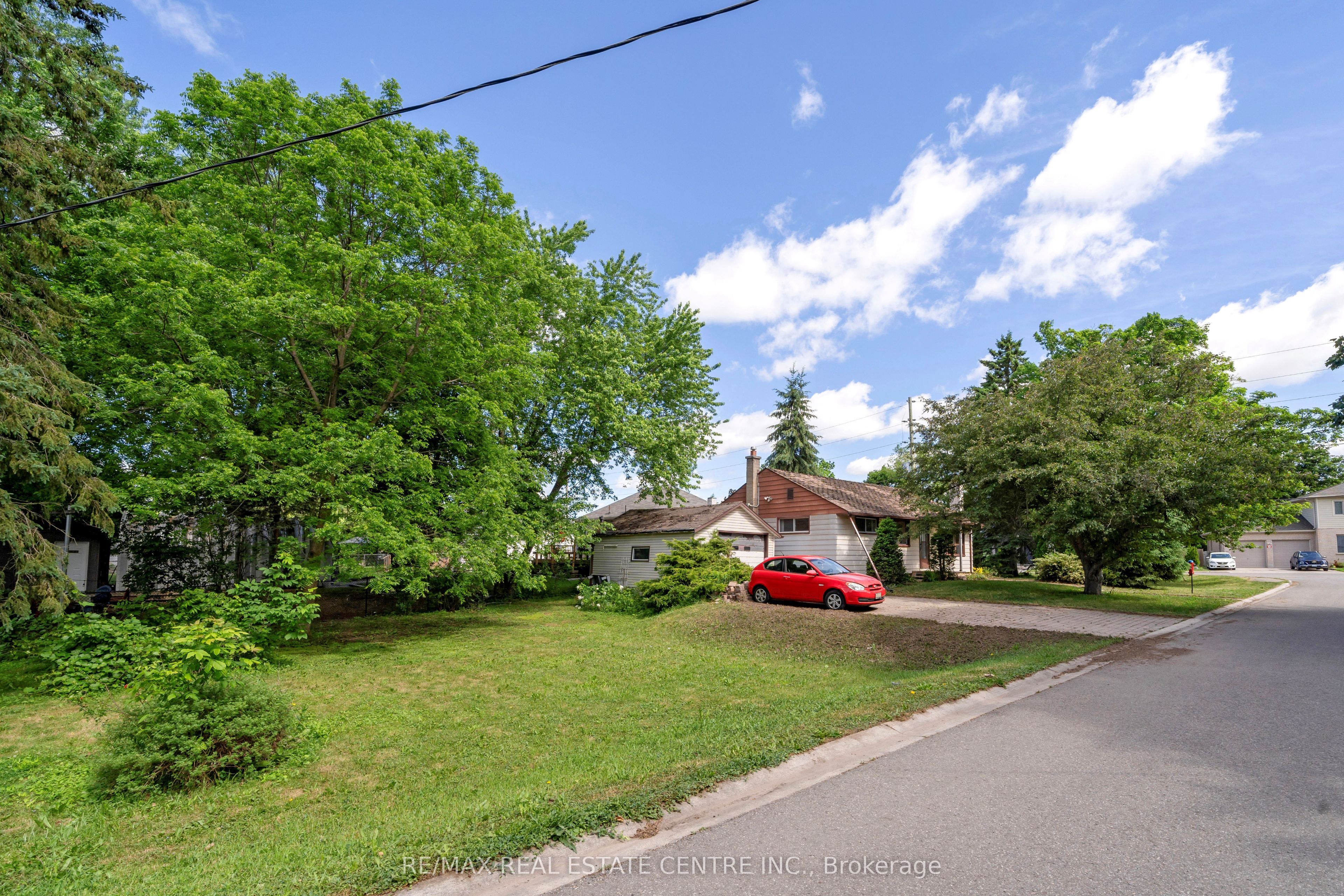 4 Pauline Street, Halton Hills, ON L7G 1V7 photo 5