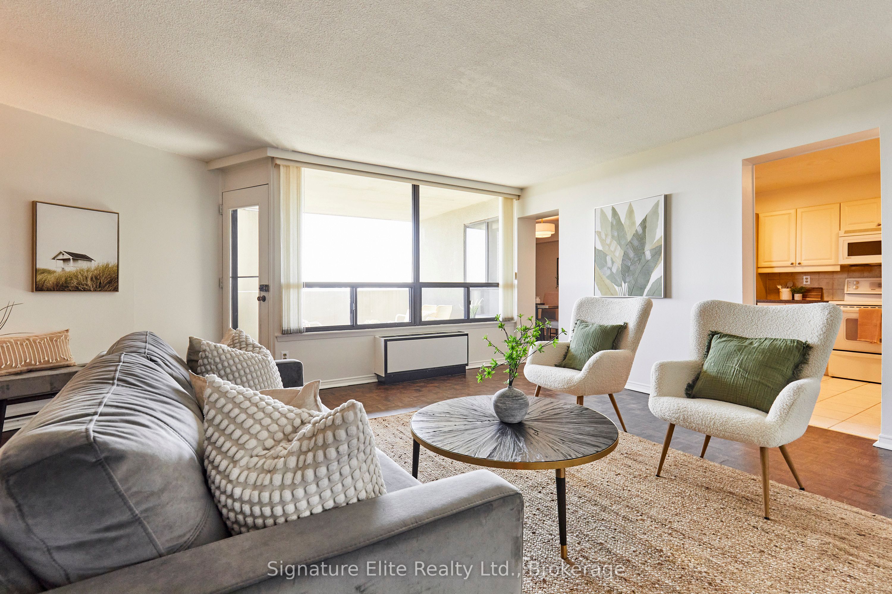 296 Mill Road E8, Toronto, ON M9C 4X8 photo 2