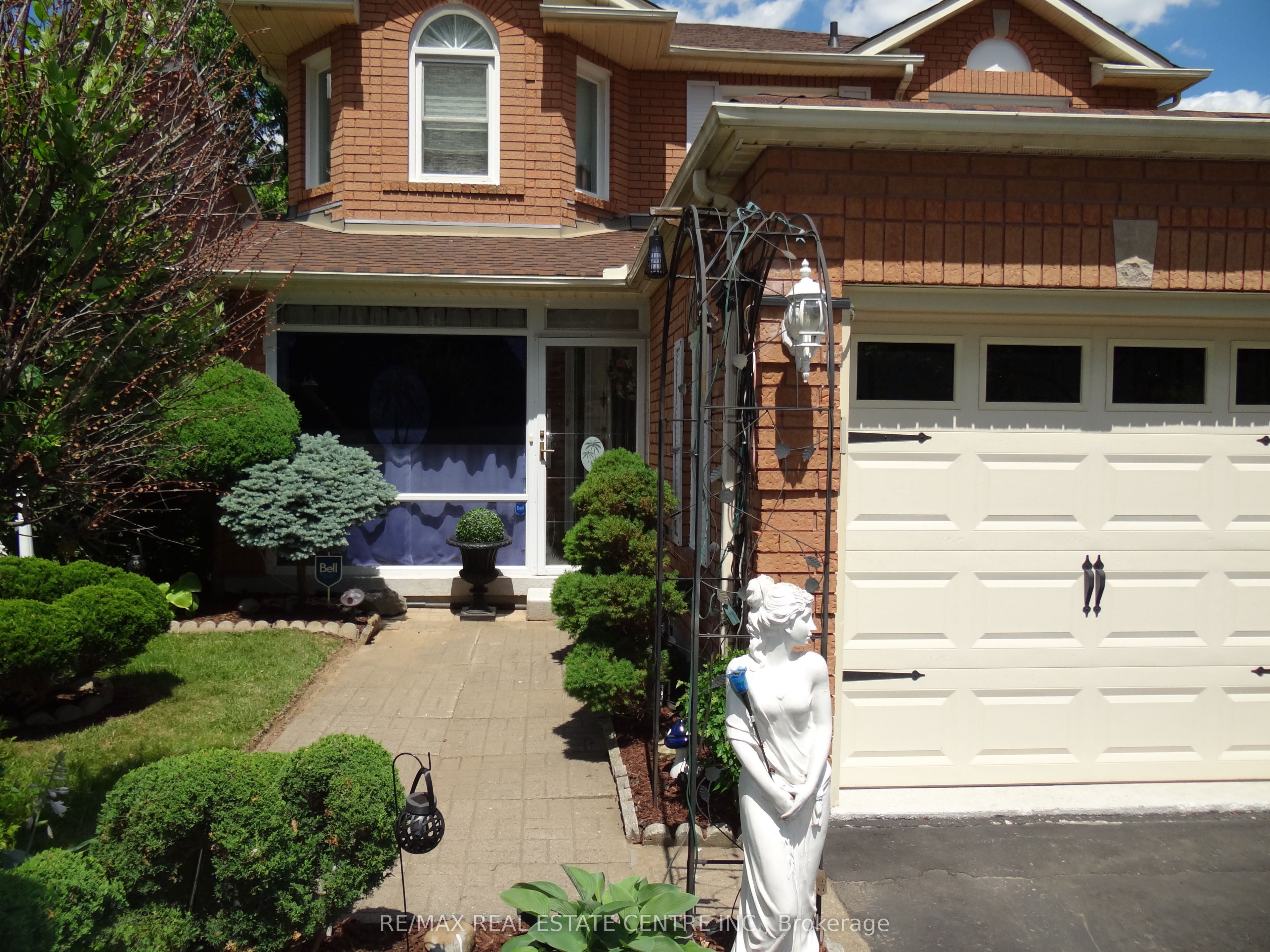 42 Davis Crescent, Halton Hills, ON L7G 5P5 photo 2