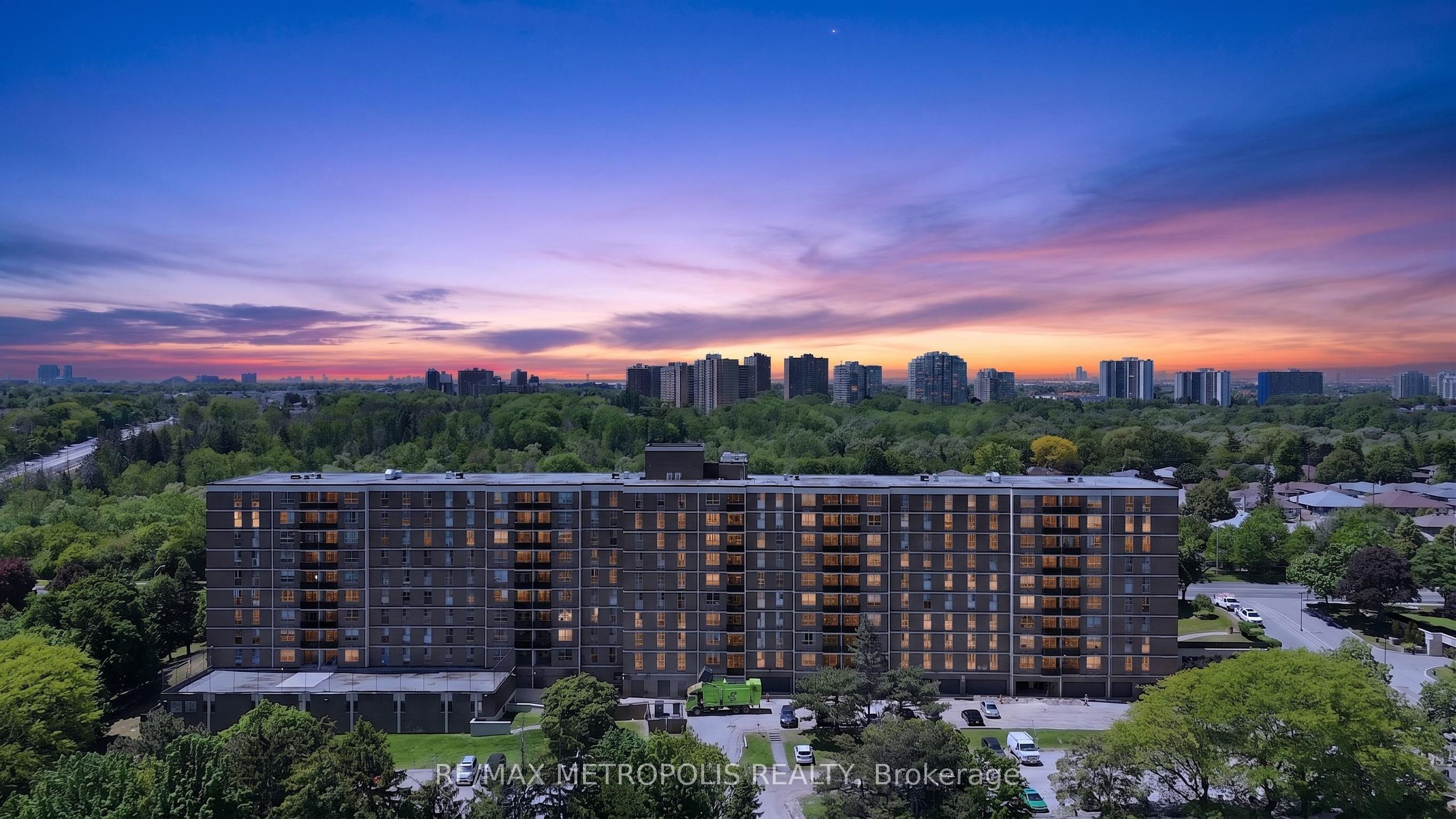 2825 Islington Avenue 104, Toronto, ON M9L 2K1