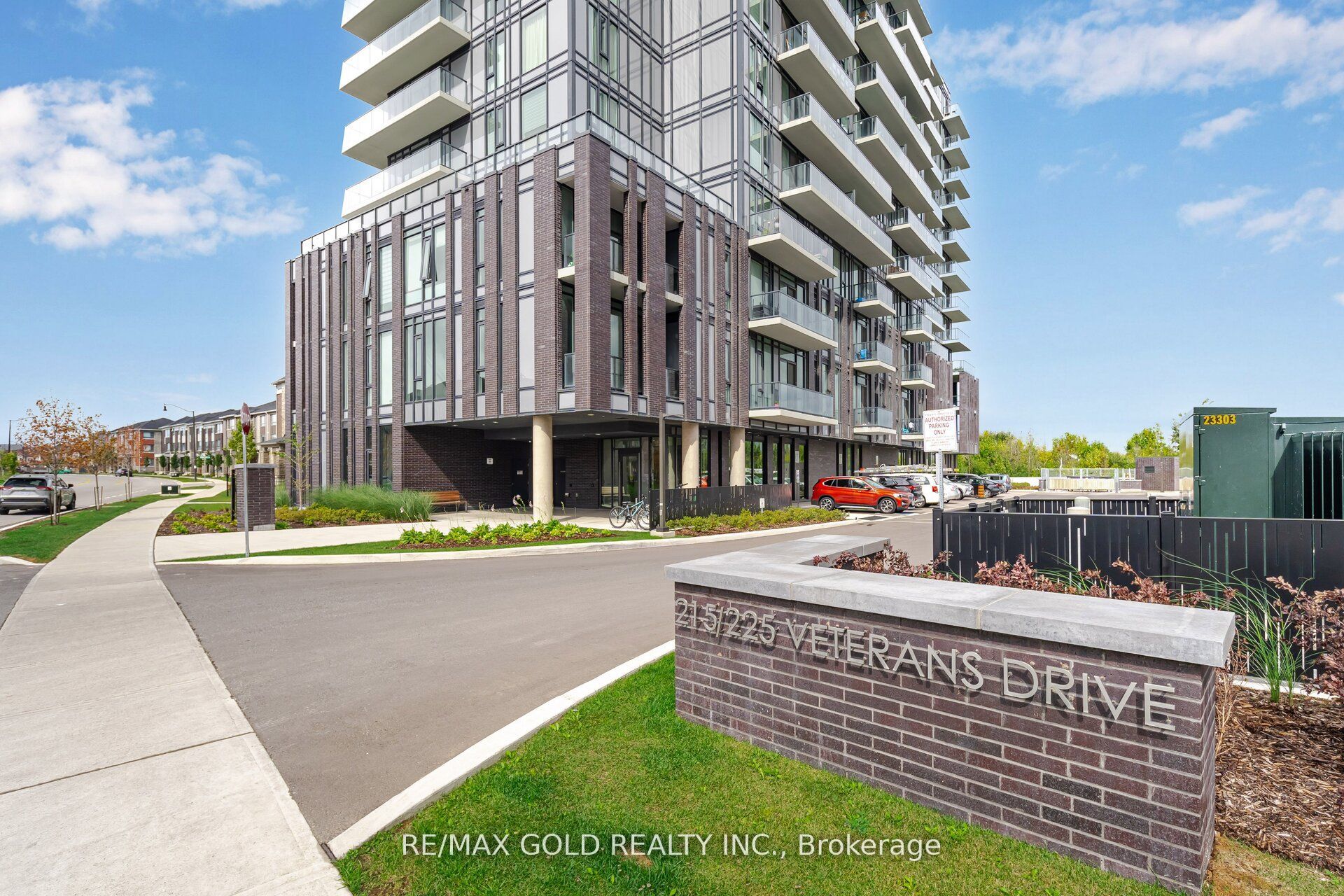 225 Veterans Drive 1203, Brampton, ON L7A 5L7 photo 2