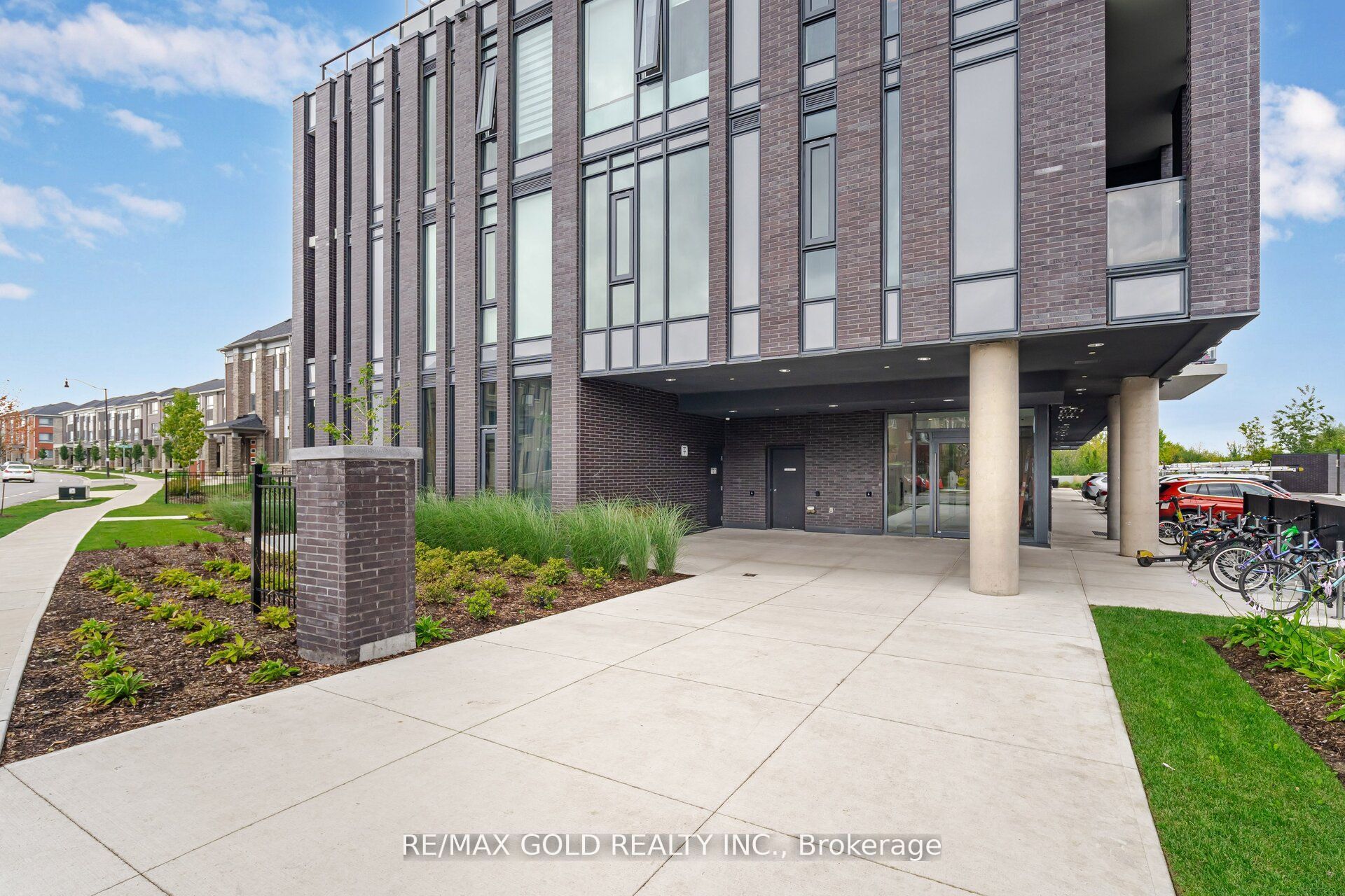 225 Veterans Drive 1203, Brampton, ON L7A 5L7 photo 3