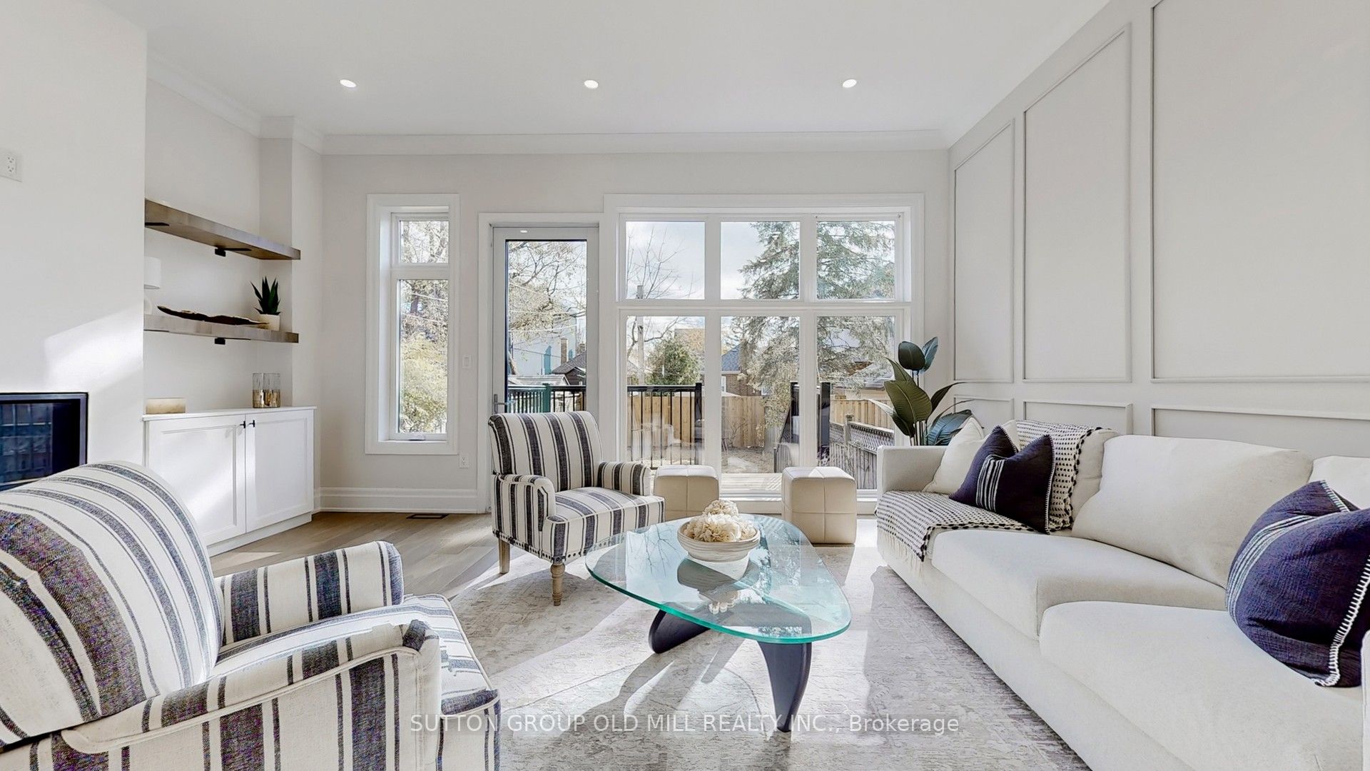 11 Morland Road, Toronto, ON M6S 2M7 photo 2