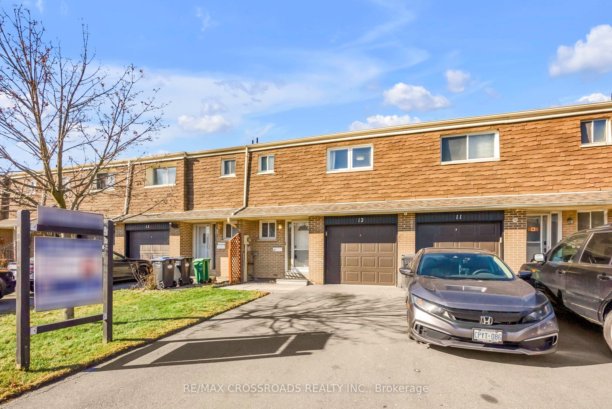 7450 Darcel Avenue 12, Mississauga, ON L4T 2X7 photo 2