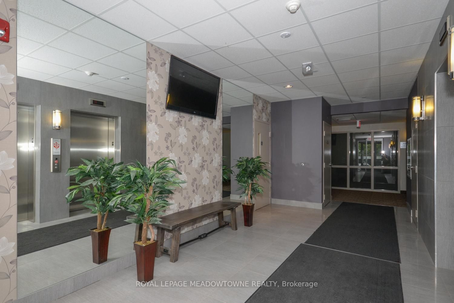 383 Main Street E 308, Milton, ON L9T 8K8 photo 3