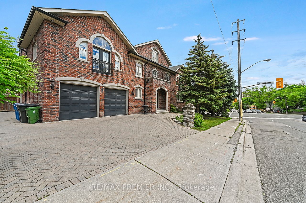 916 Scarlett Road Bsmt, Toronto, ON M9P 2V4 photo 2