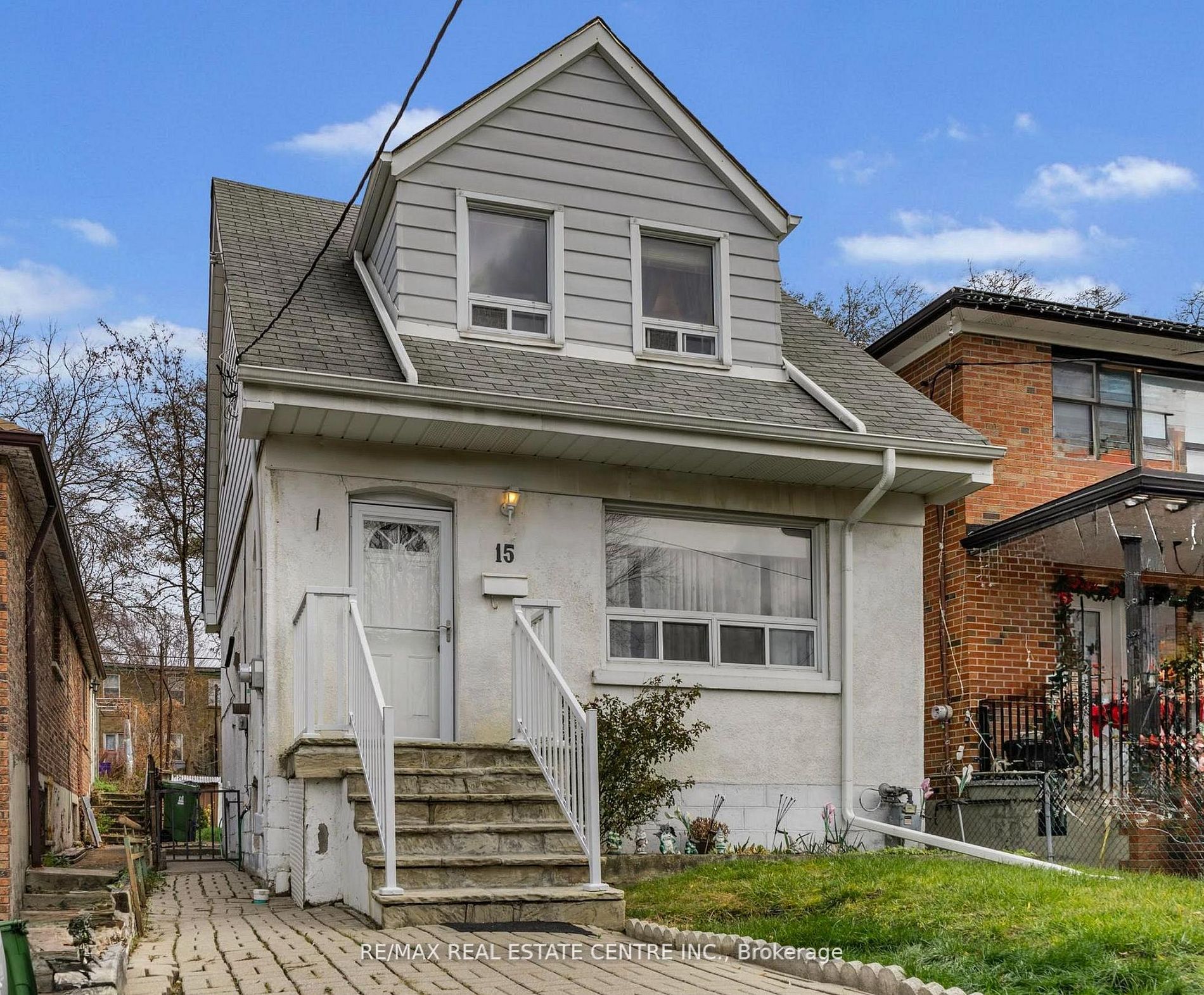 15 Cliff Street, Toronto, ON M6N 4L7 photo 3