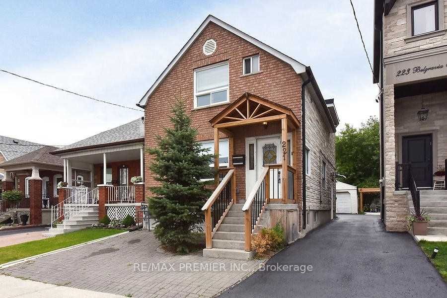 221 Belgravia Avenue, Toronto, ON M6E 2M9 photo 2