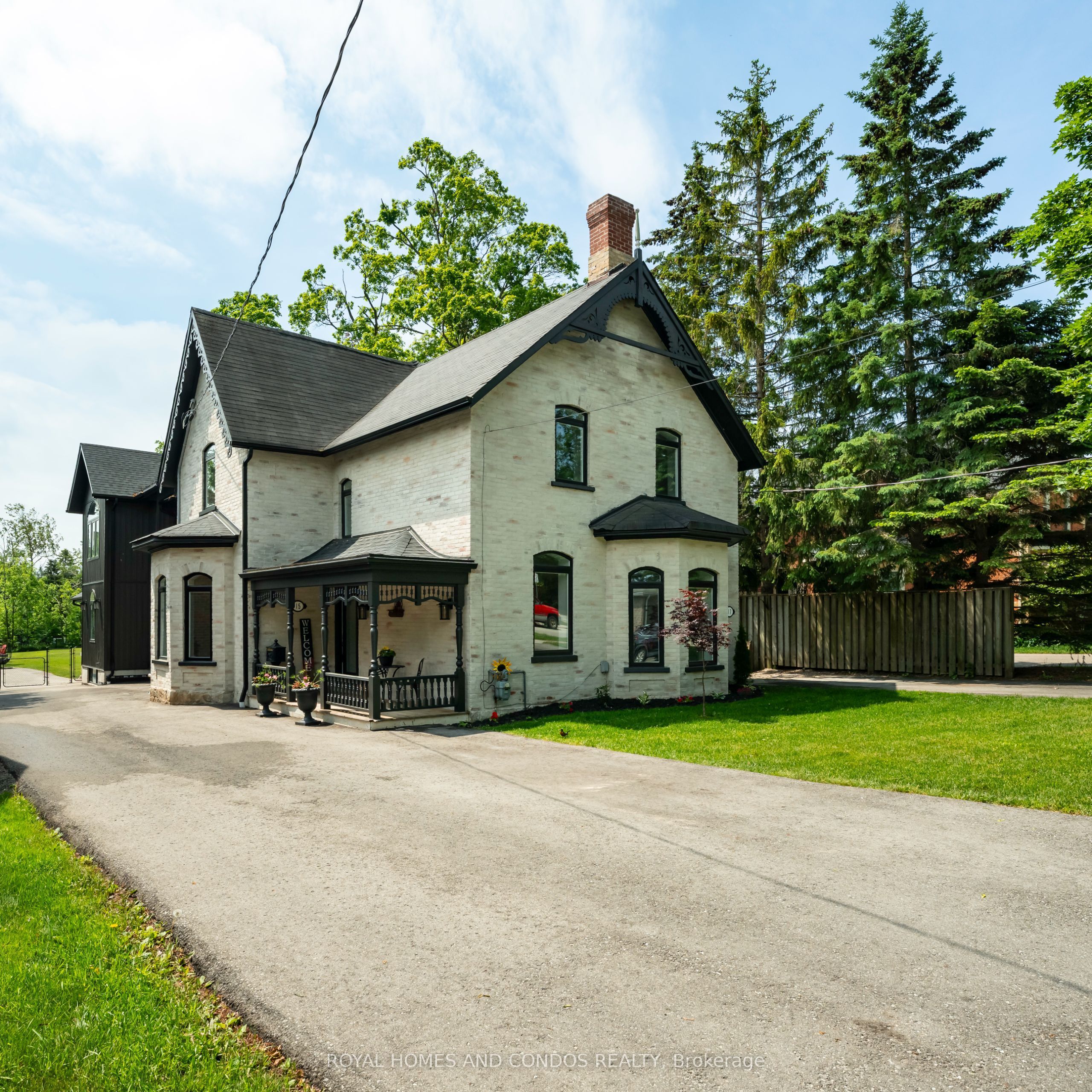 15 - 17 York Street, Orangeville, ON L9W 1L7