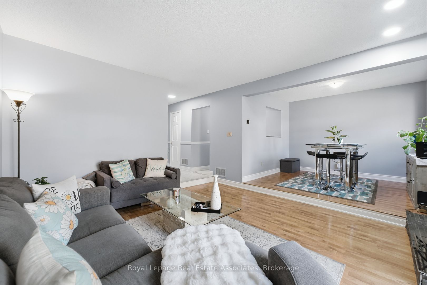 3050 Orleans Road 111, Mississauga, ON L5L 5P7 photo 5