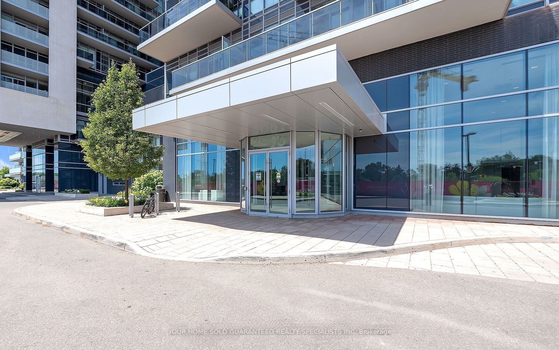 2093 Fairview Street 408, Burlington, ON L7R 0B4 photo 2