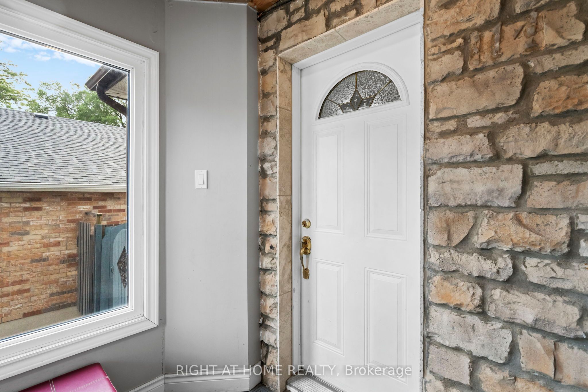 114 Newcastle Street, Toronto, ON M8Z 1C8 photo 5
