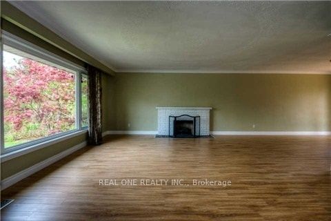 207 Pinehurst Drive, Oakville, ON L6J 4X2 photo 5