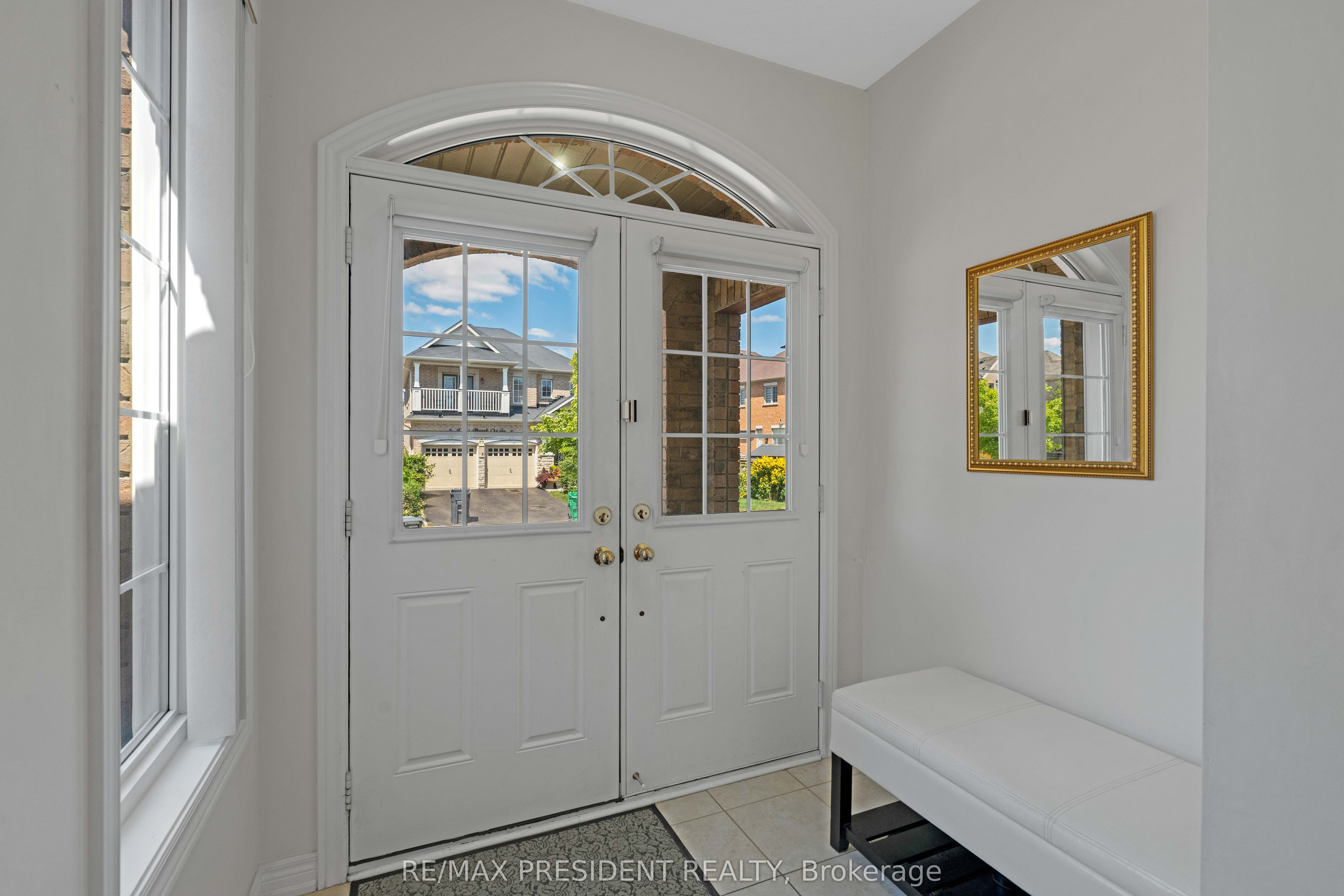 7 Wellpark Way, Brampton, ON L6P 3Z6 photo 4