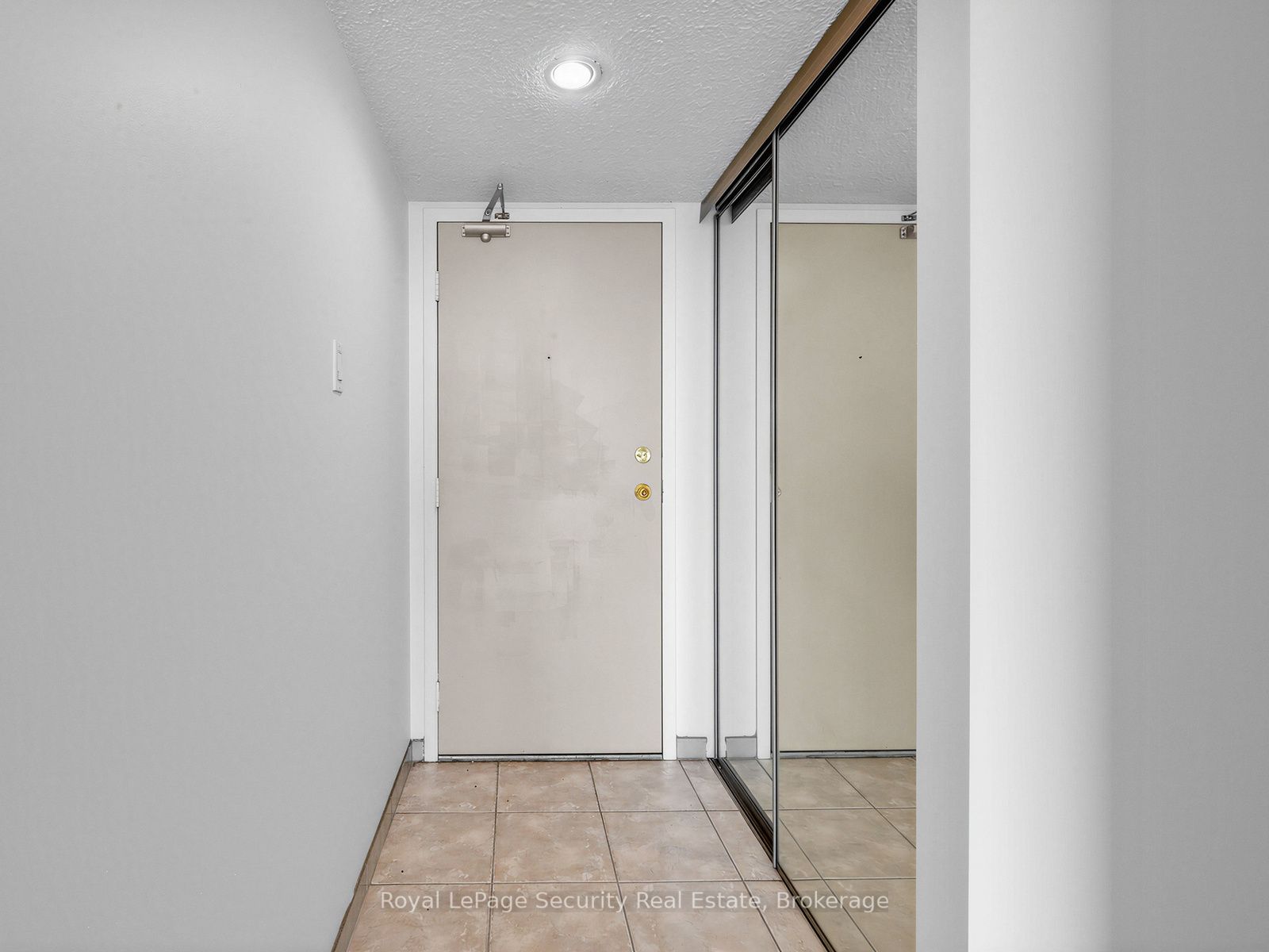 10 Martha Eaton Way 1702, Toronto, ON M6M 5B3 photo 4