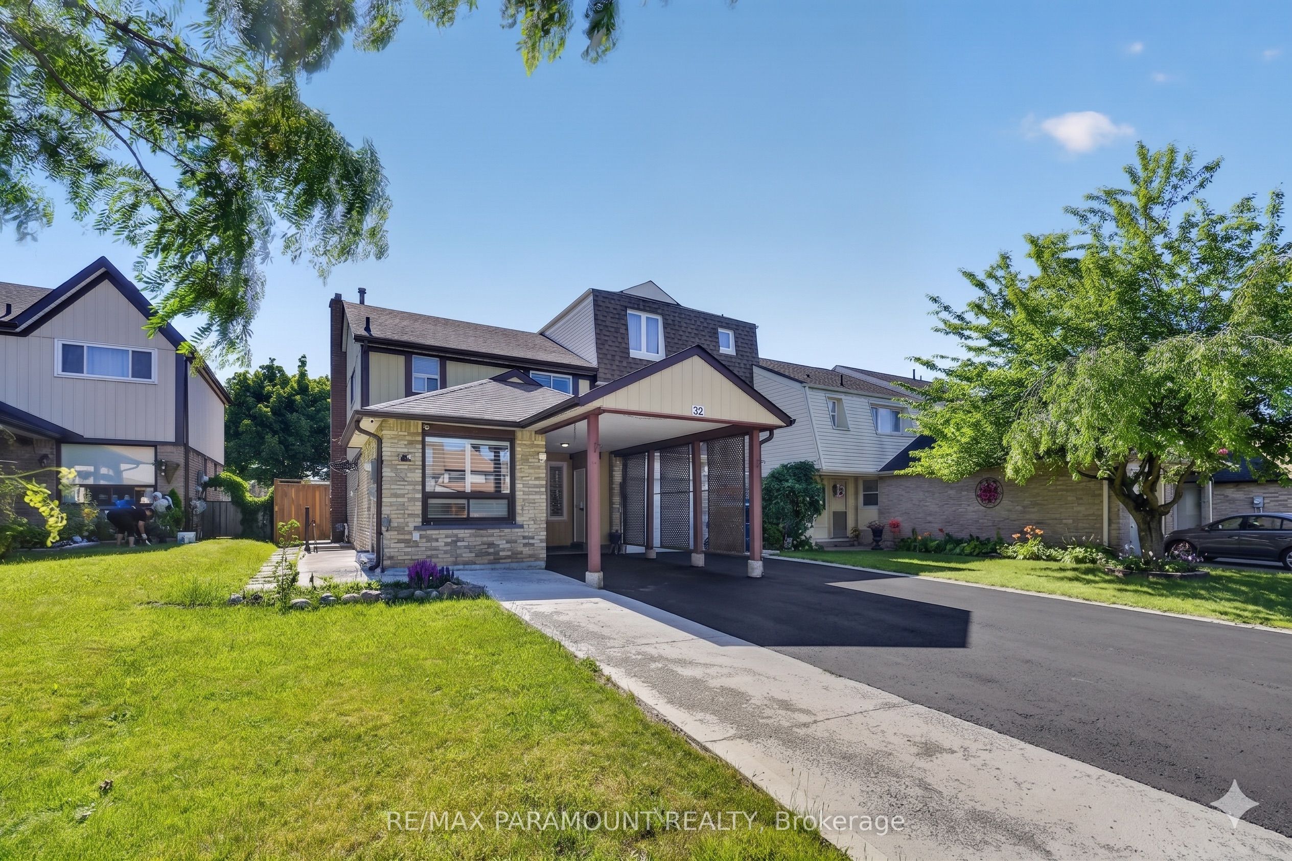 32 Fanshawe Drive, Brampton, ON L6Z 1A9 photo 4