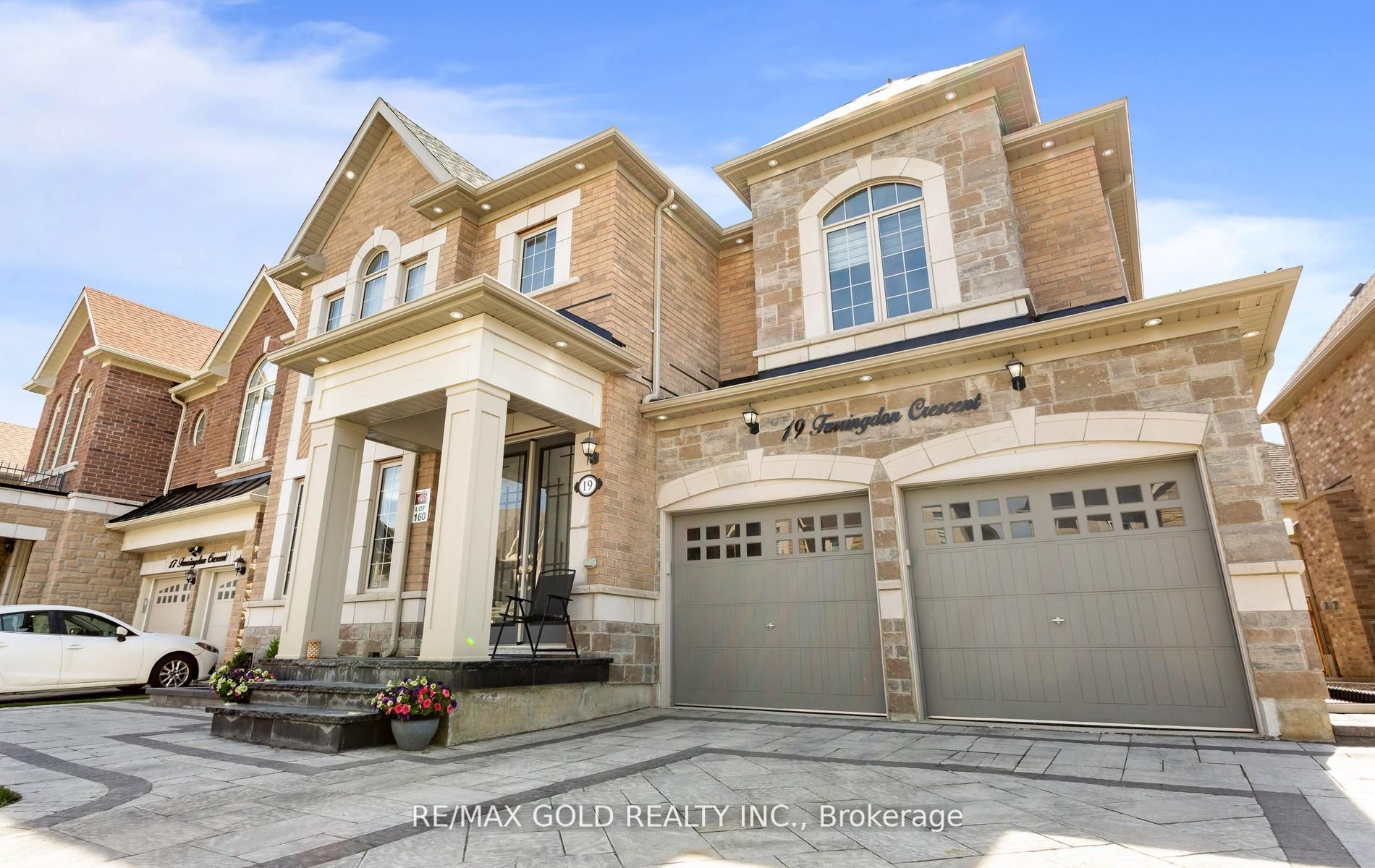19 Farringdon Crescent, Brampton, ON L7A 4Z6 photo 4