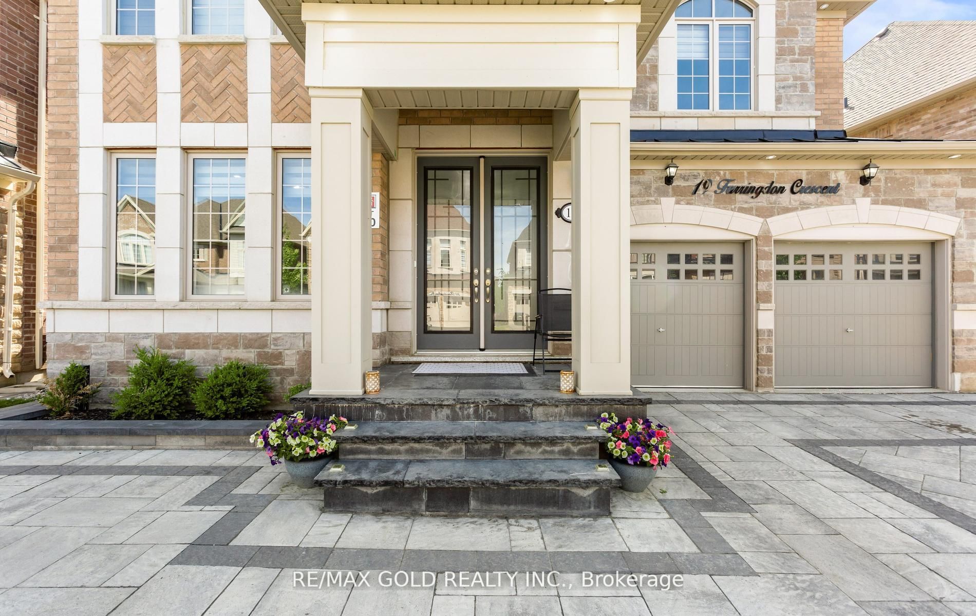 19 Farringdon Crescent, Brampton, ON L7A 4Z6 photo 5