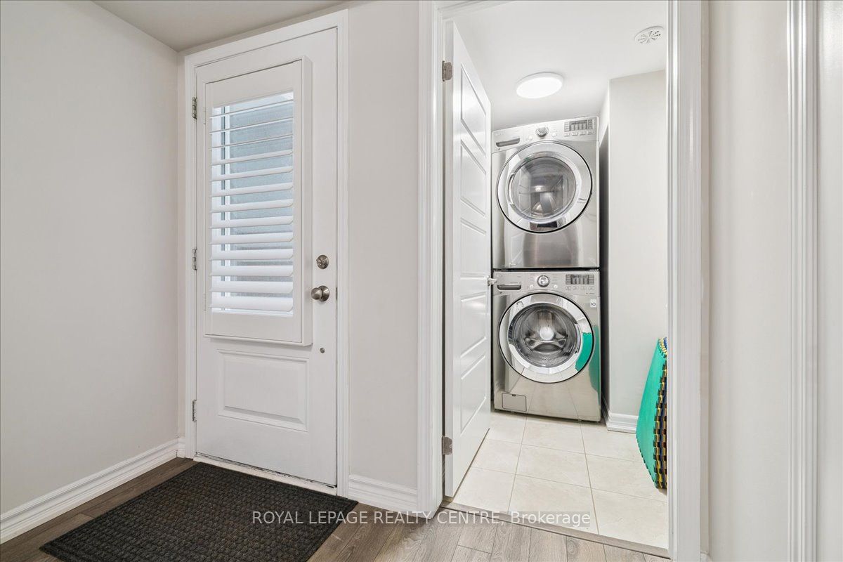 3087 Mistletoe Gardens, Oakville, ON L6M 0Y7 photo 5