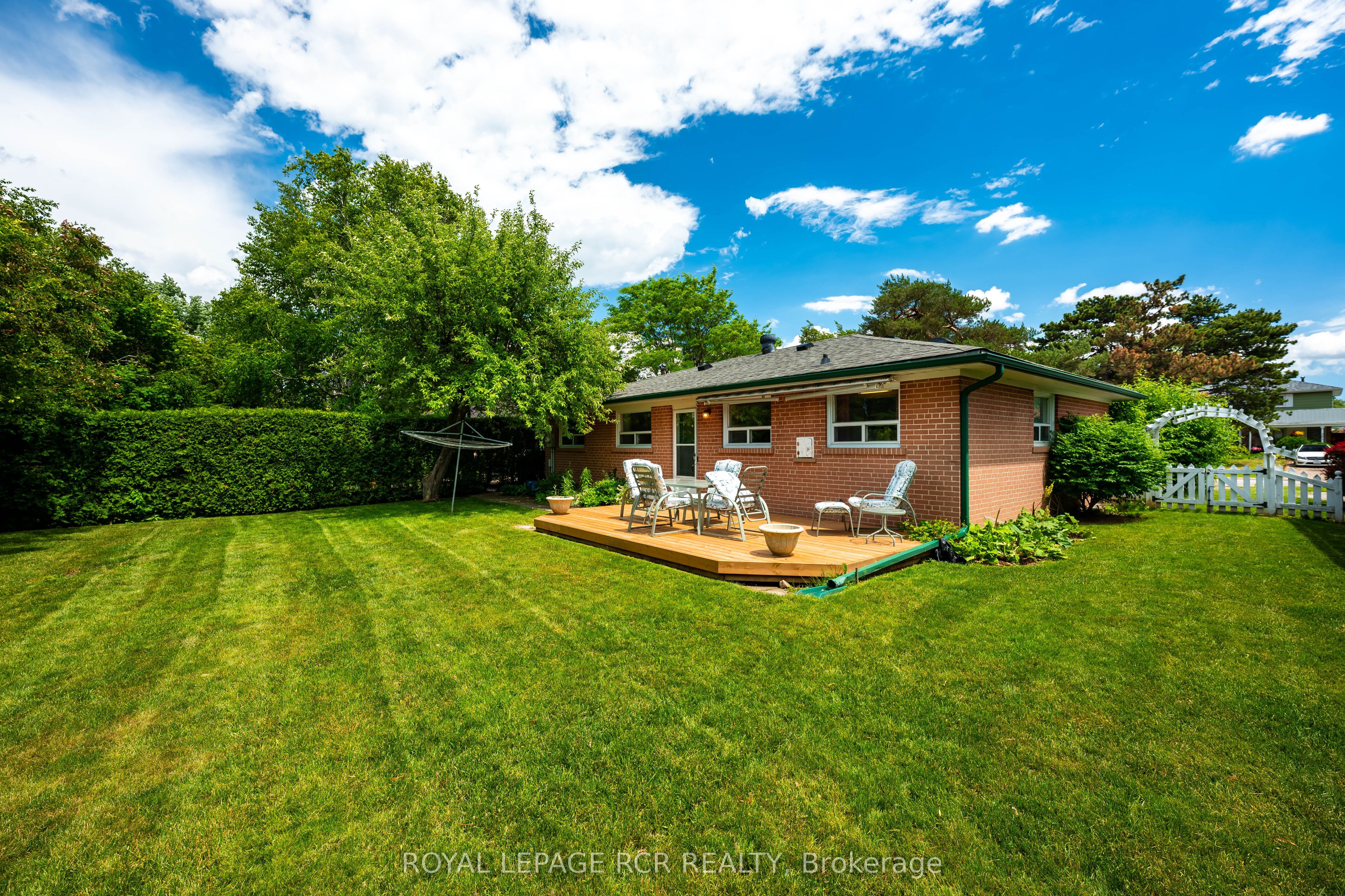 198 Bartley Bull Parkway, Brampton, ON L6W 2K7 photo 3