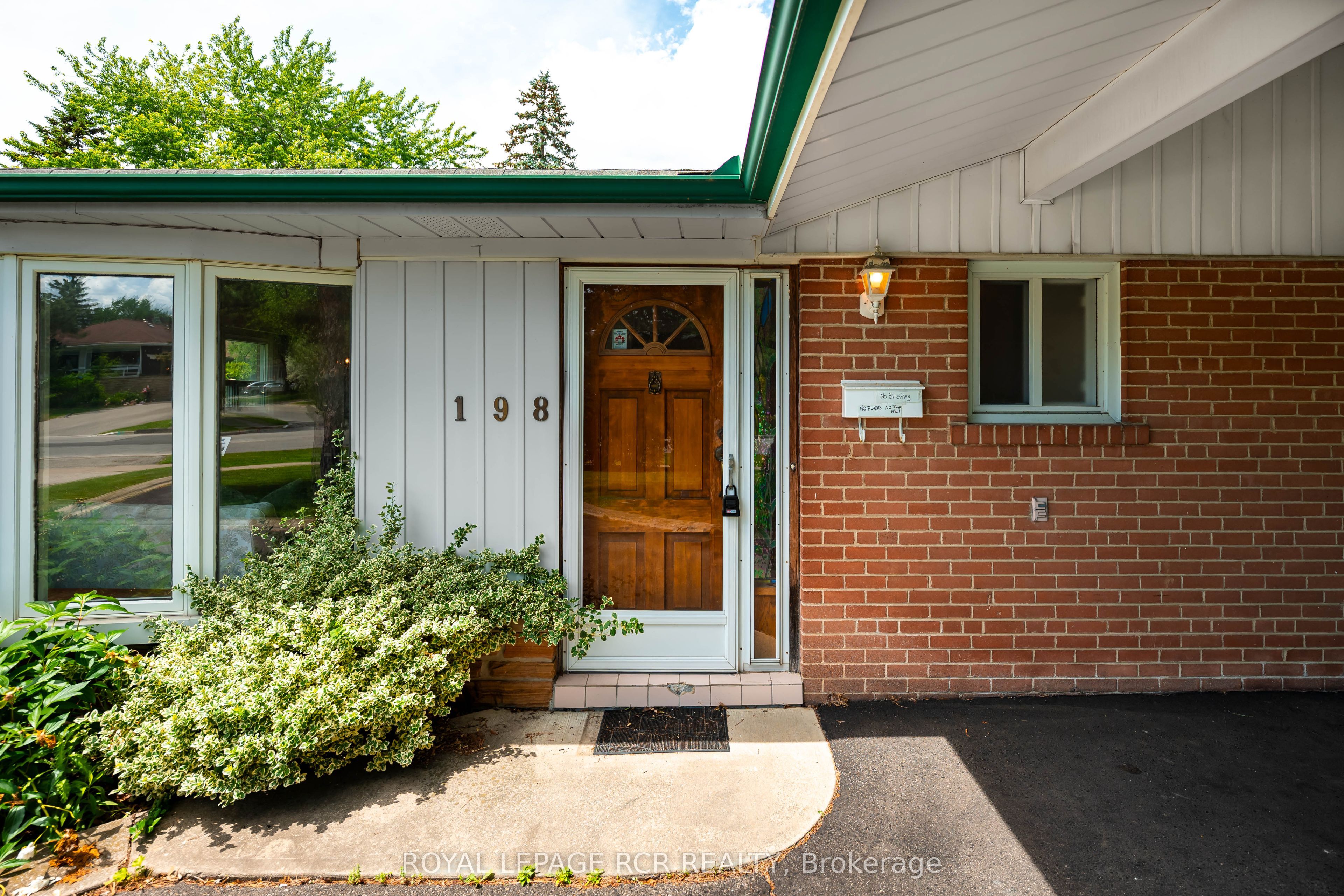 198 Bartley Bull Parkway, Brampton, ON L6W 2K7 photo 5