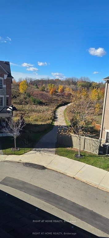 27 Shiff Crescent, Brampton, ON L6Z 0B4 photo 4