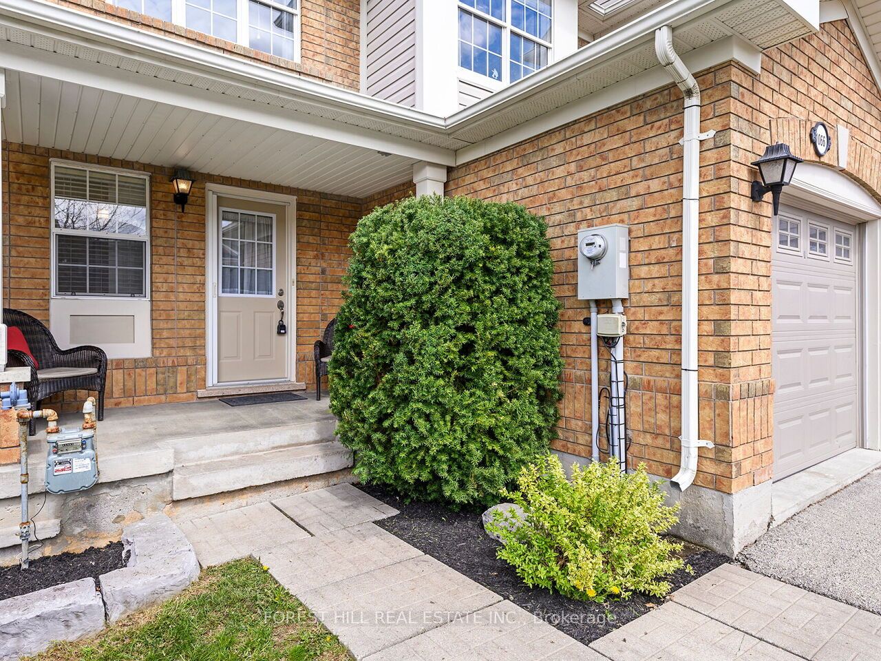 1066 Cooper Avenue, Milton, ON L9T 5W6 photo 2