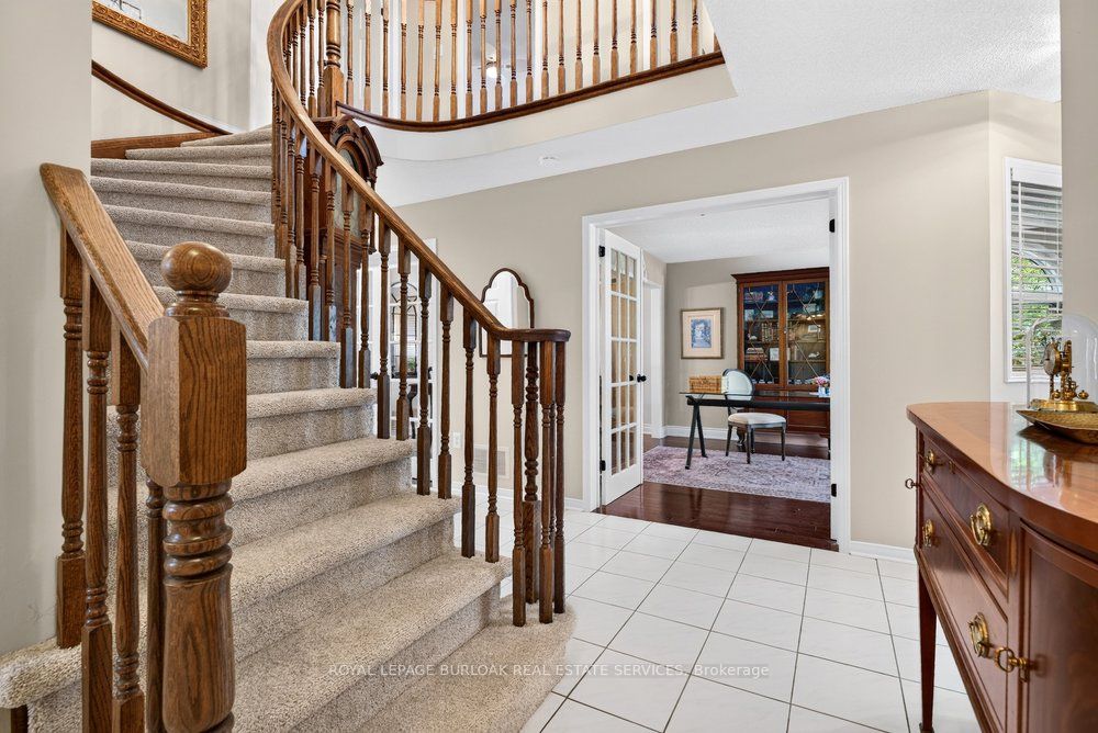 2255 Vista Oak Road, Oakville, ON L6M 3L8 photo 4
