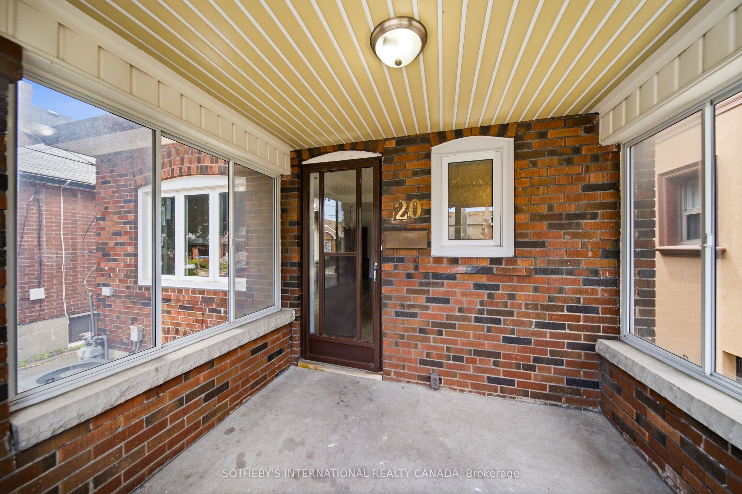 20 Bicknell Avenue, Toronto, ON M6M 4G3 photo 4