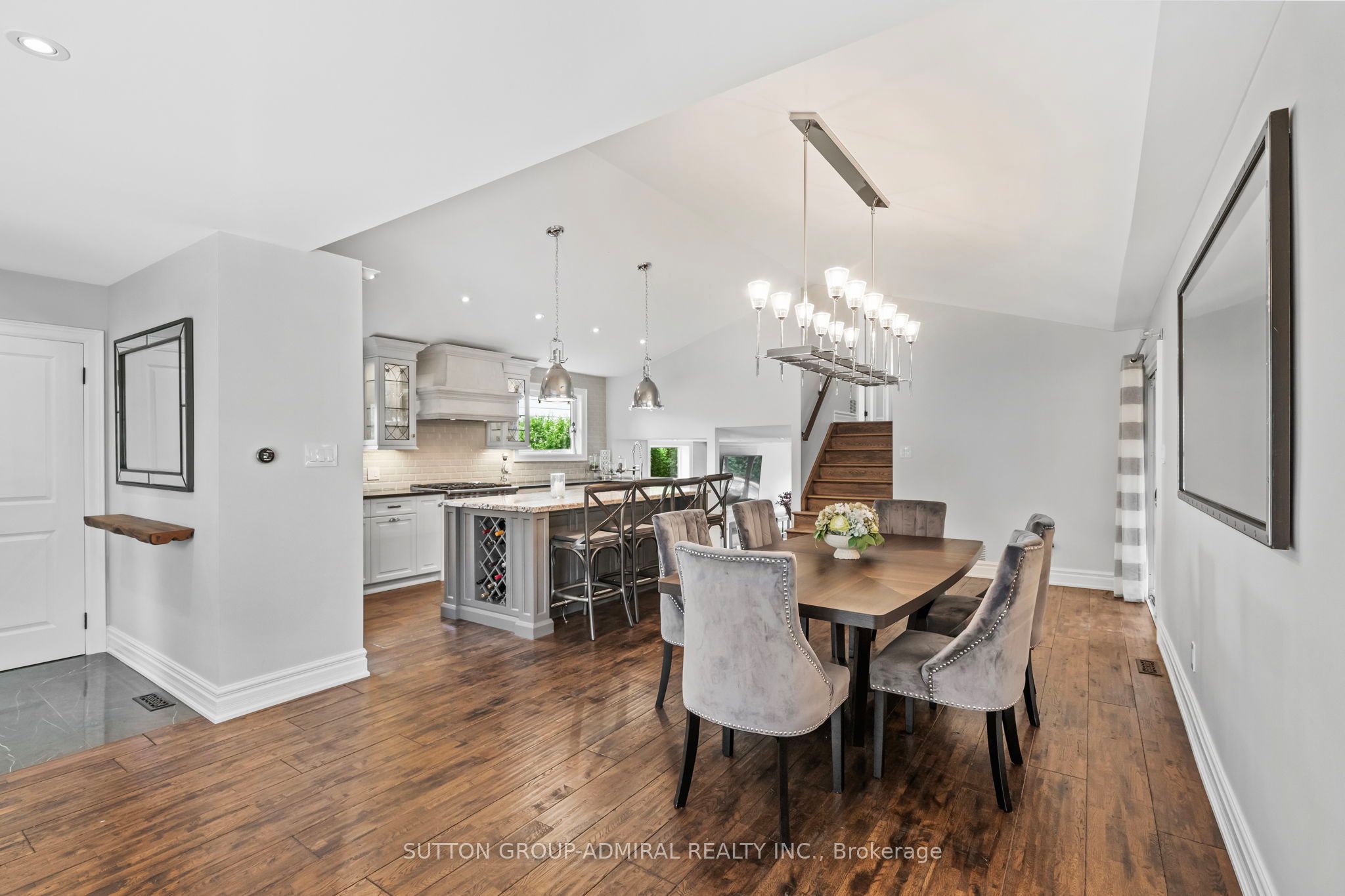 1281 Landfair Crescent, Oakville, ON L6H 2N5 photo 3