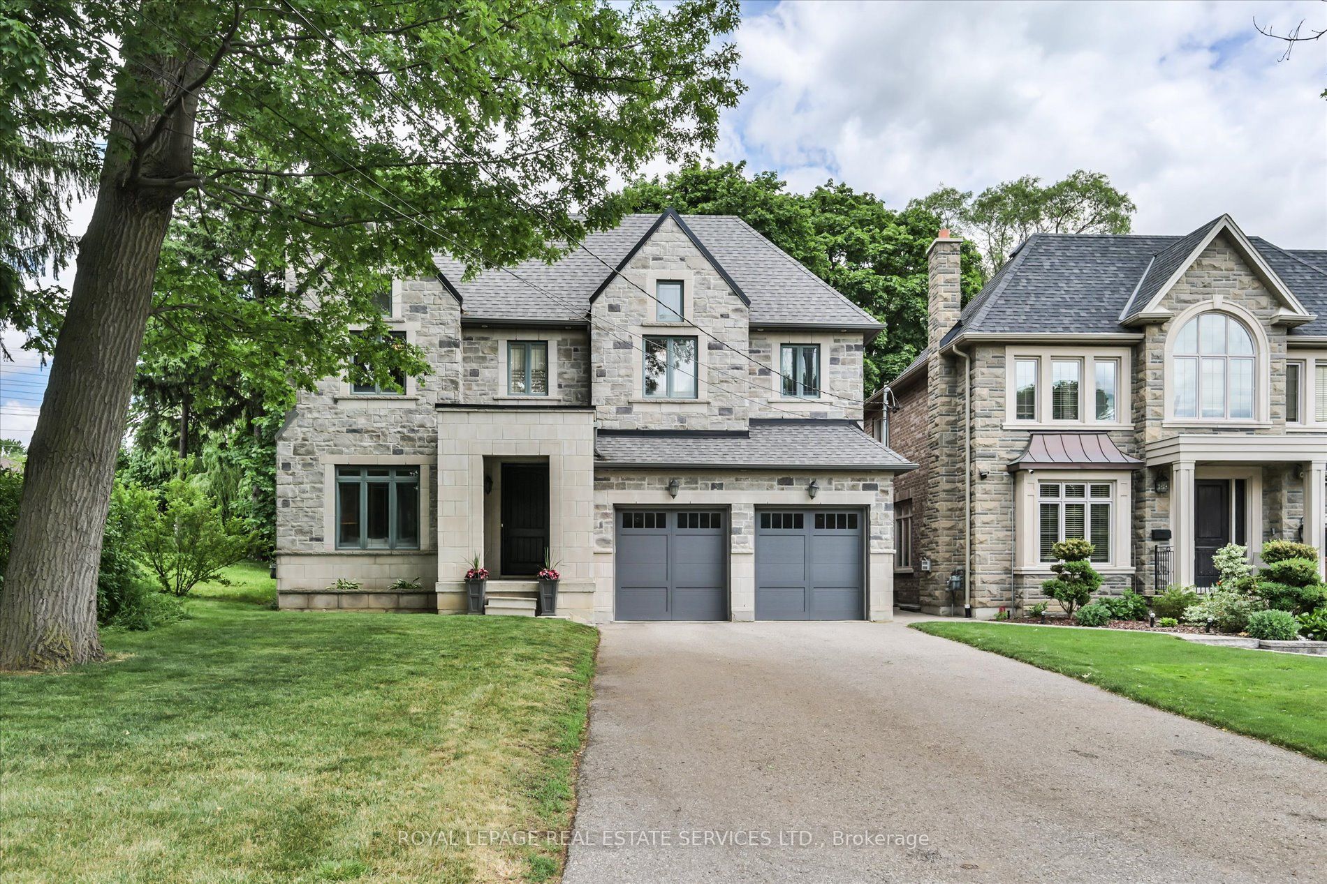 439 Martin Grove Road, Toronto, ON M9B 4M1 photo 3