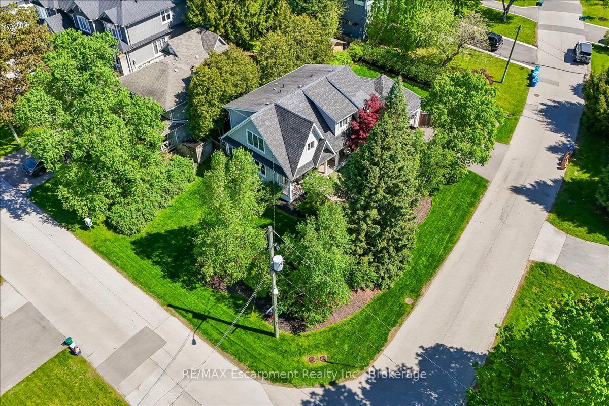 549 Jeanette Drive, Oakville, ON L6K 1M9 photo 3