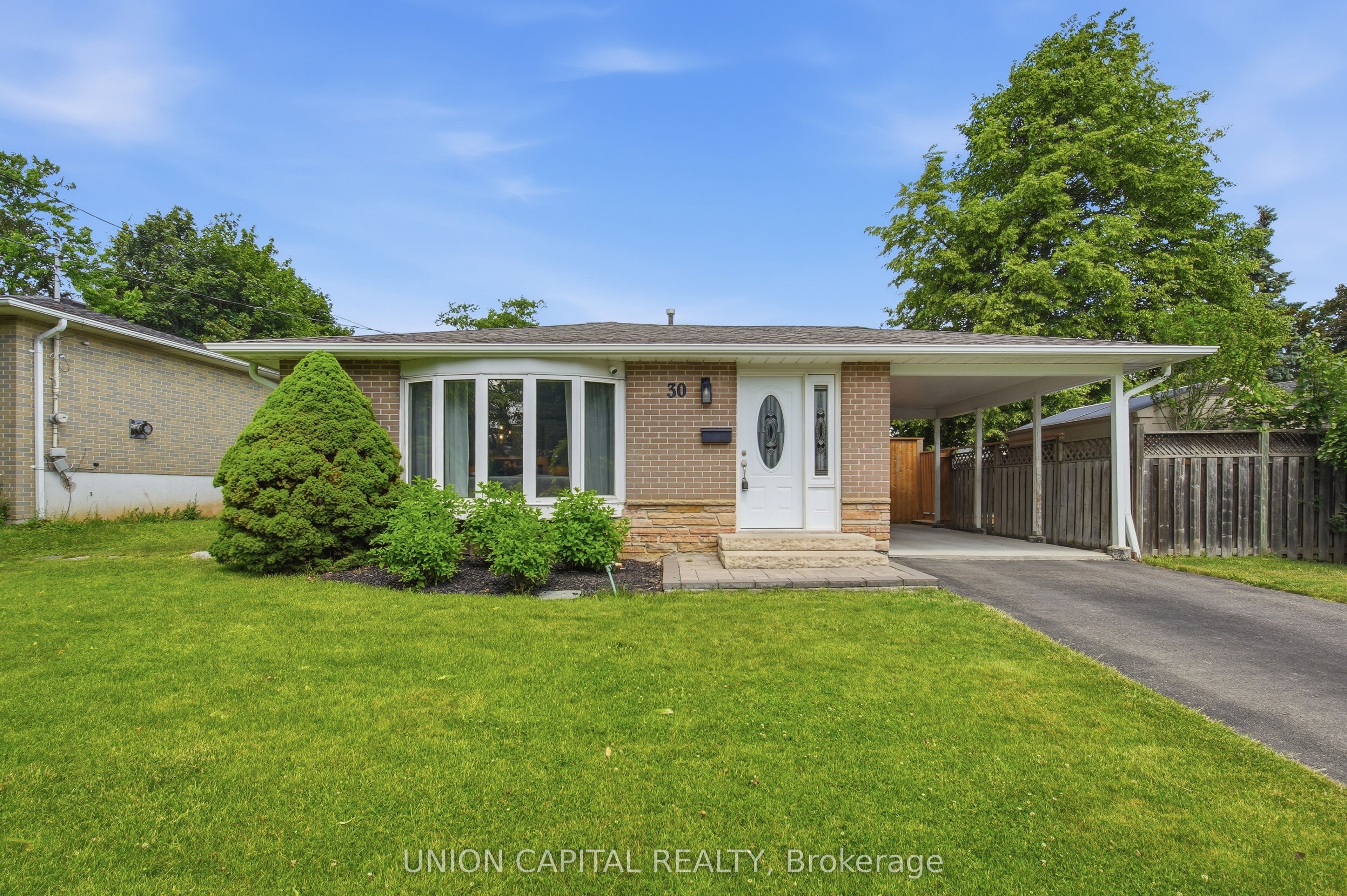 30 Irwin Crescent, Halton Hills, ON L7G 1G1 photo 3