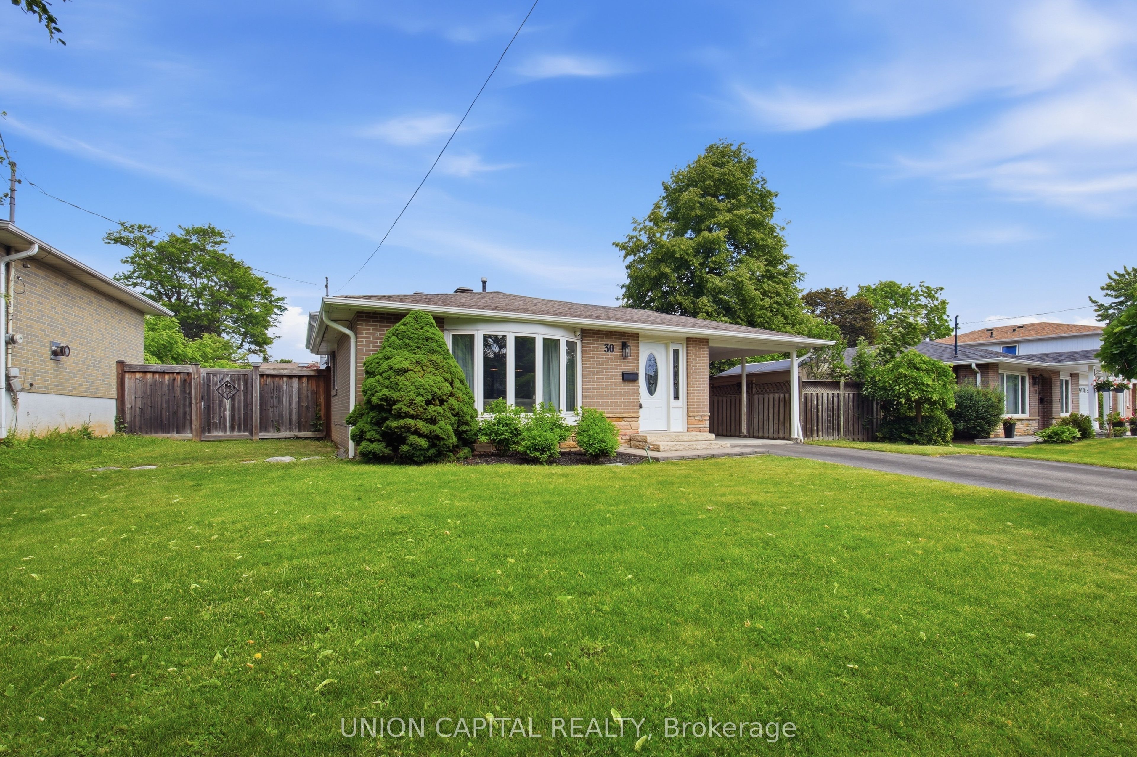 30 Irwin Crescent, Halton Hills, ON L7G 1G1 photo 4