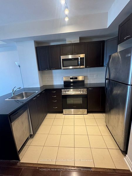 385 Prince Of Wales Drive 2212, Mississauga, ON L5B 0C6 photo 3
