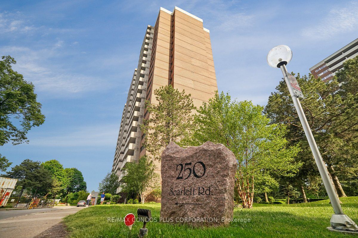 250 Scarlett Road 1307, Toronto, ON M6N 4X5