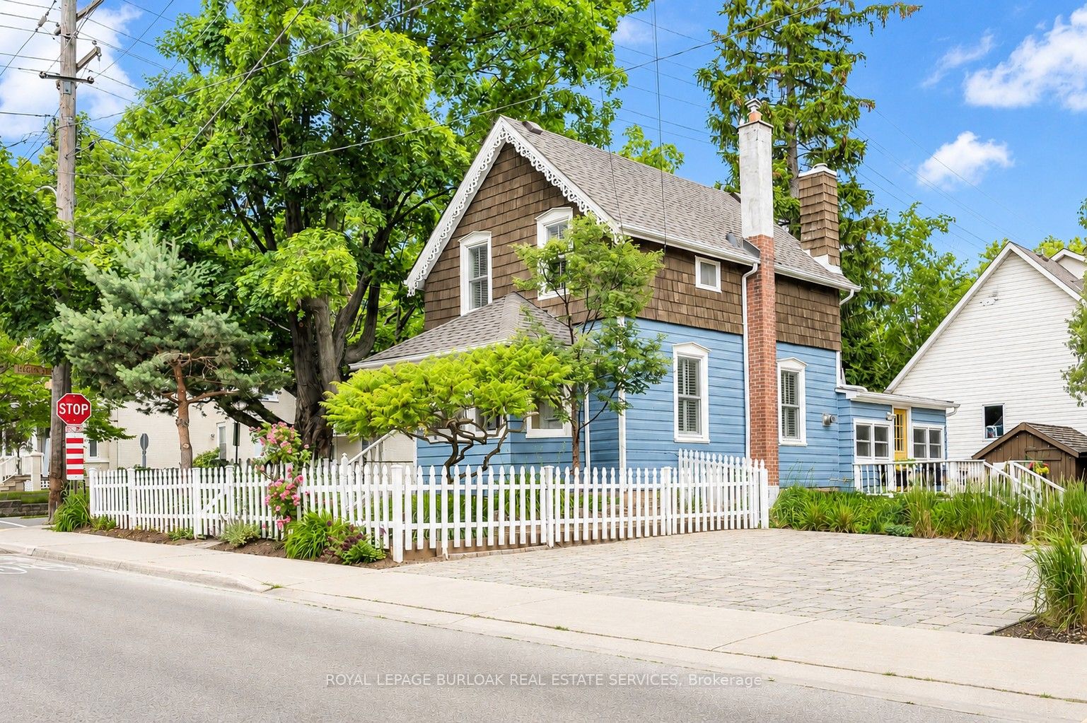 455 Nelson Avenue, Burlington, ON L7S 1N3 photo 2