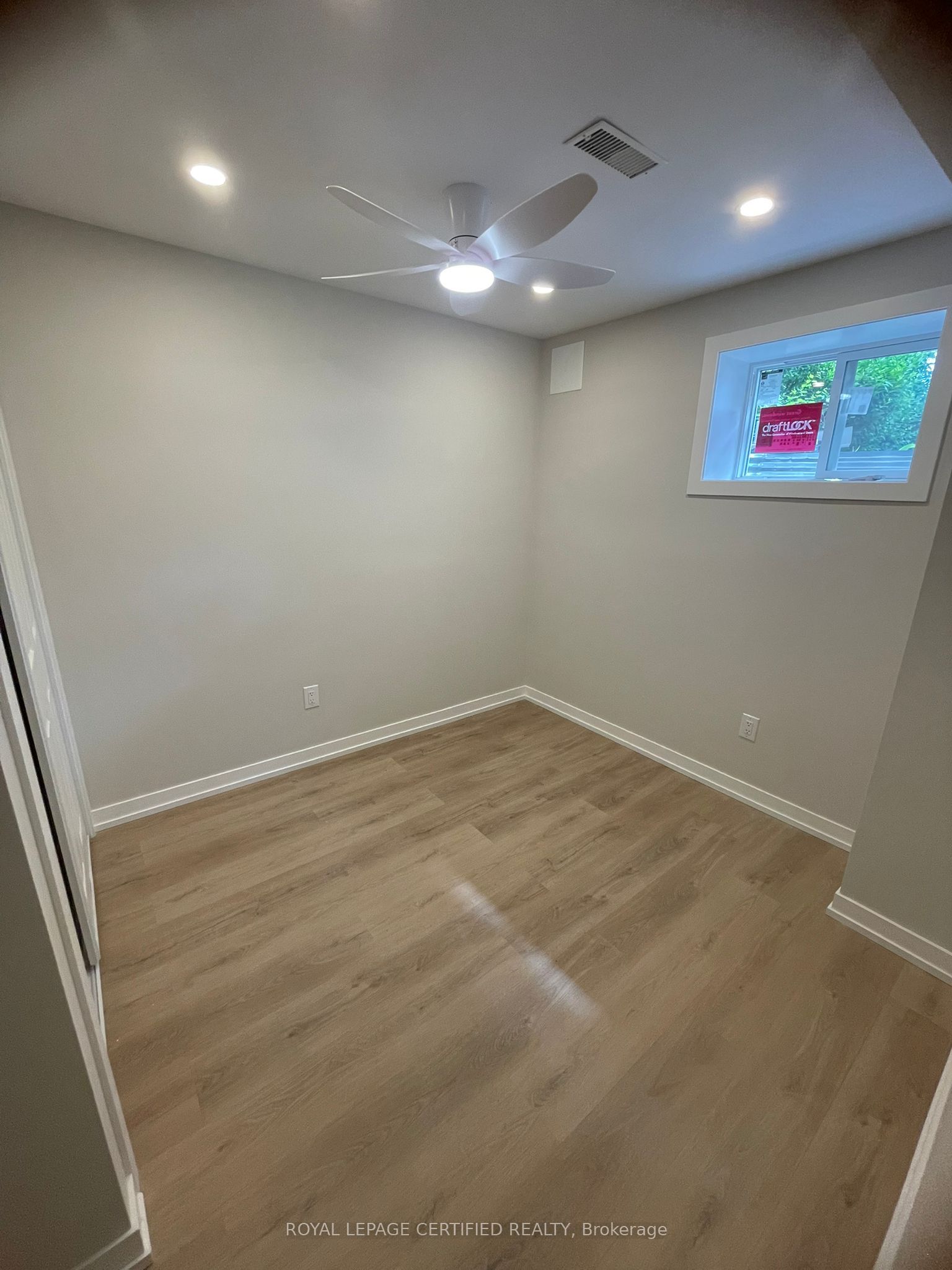 48 Frances Avenue, Toronto, ON M8Y 3K9 photo 2