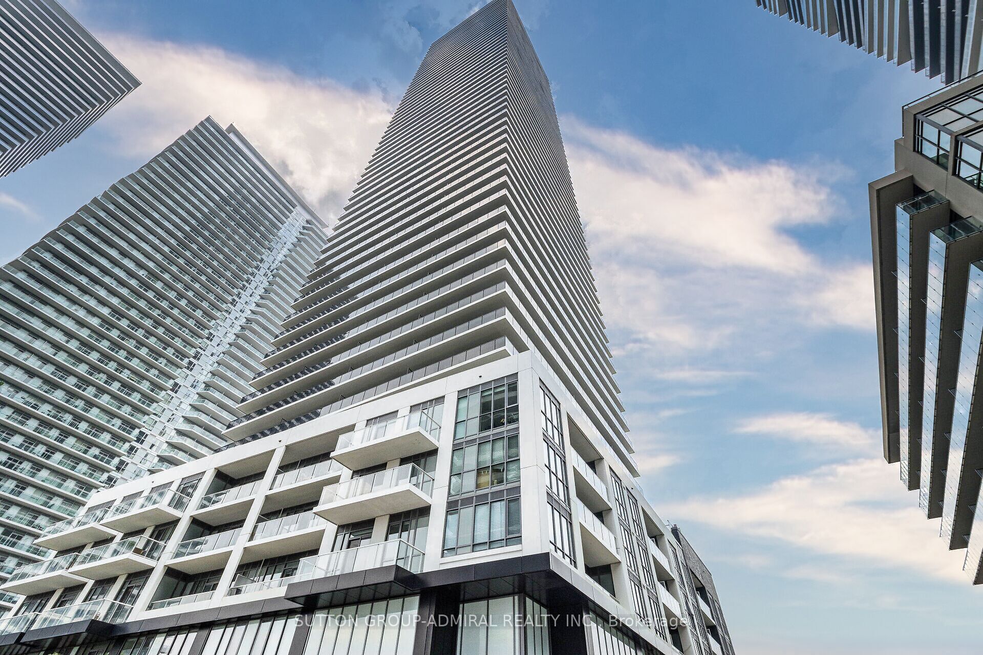 70 Annie Craig Drive 2103, Toronto, ON M8V 0C4