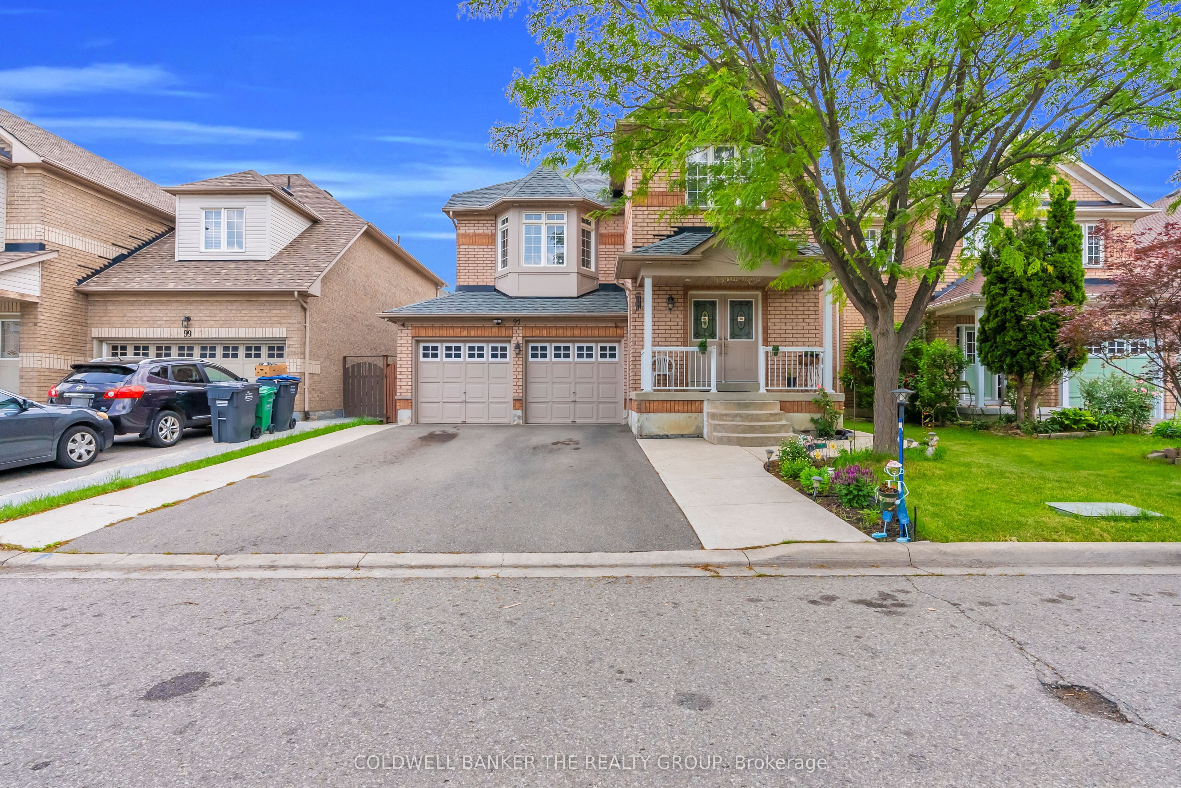 97 Masters Green Crescent, Brampton, ON L7A 3K3 photo 3