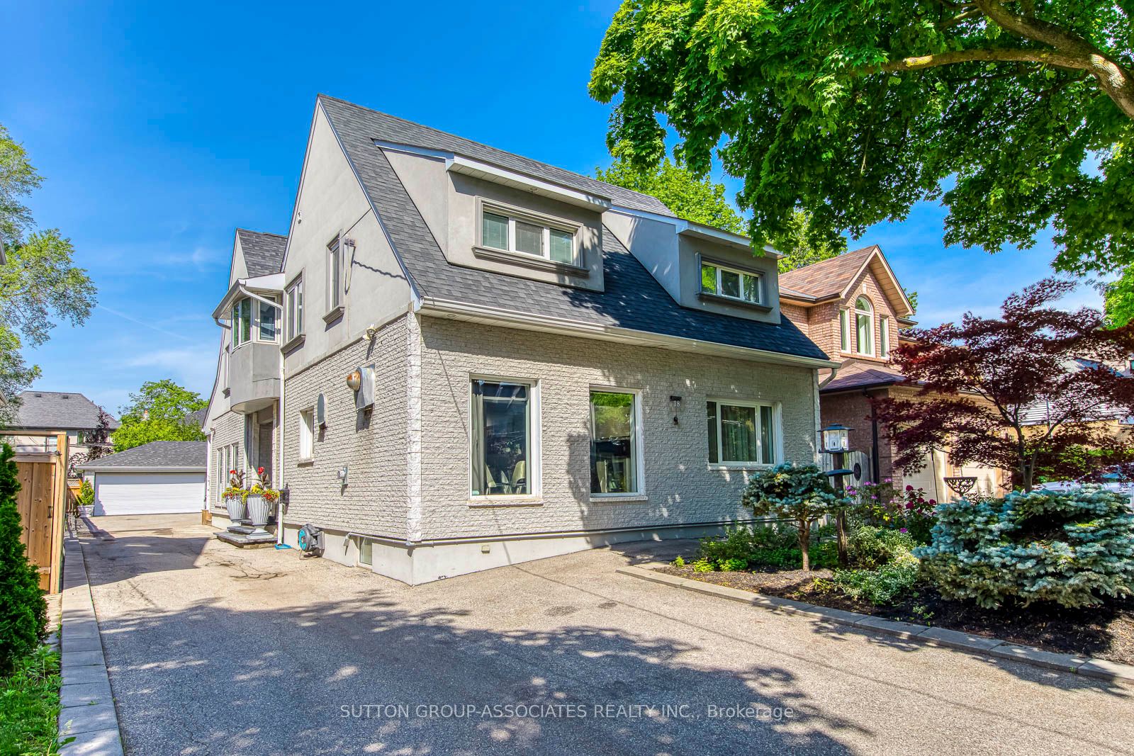 18 Martin Grove Road, Toronto, ON M9B 4J9