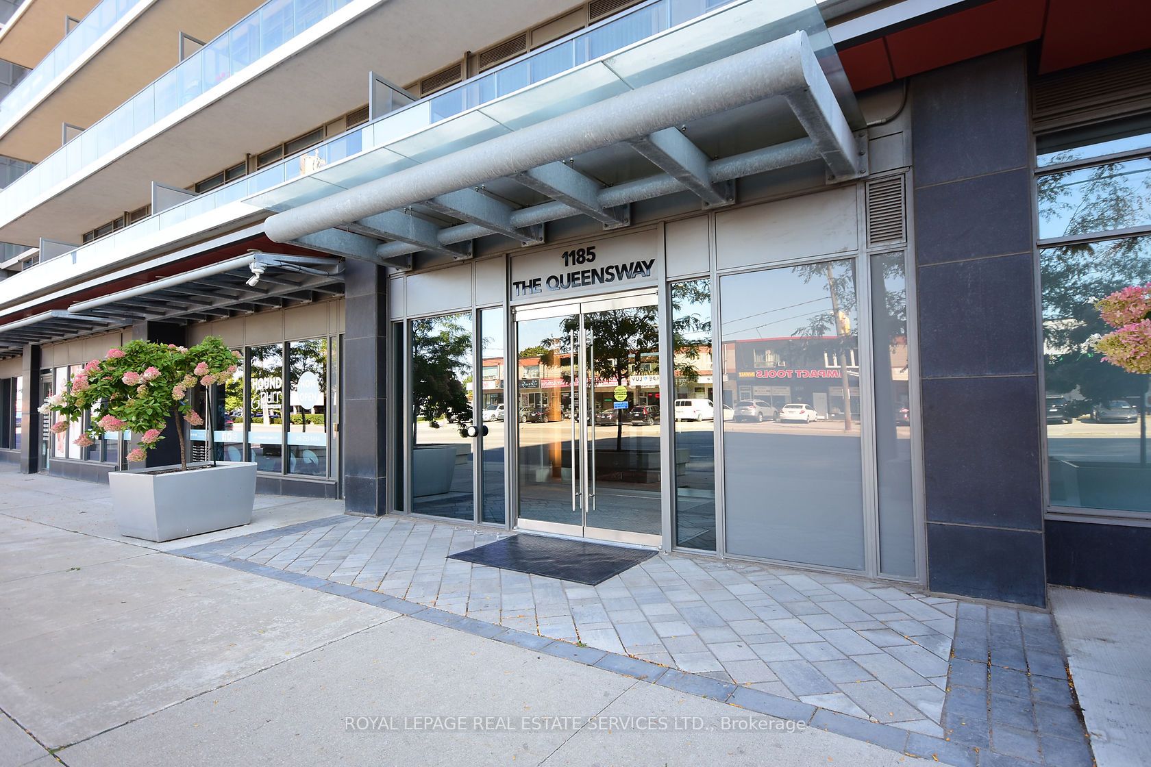 1185 The Queensway N/A 901, Toronto, ON M8Z 0C6 photo 2
