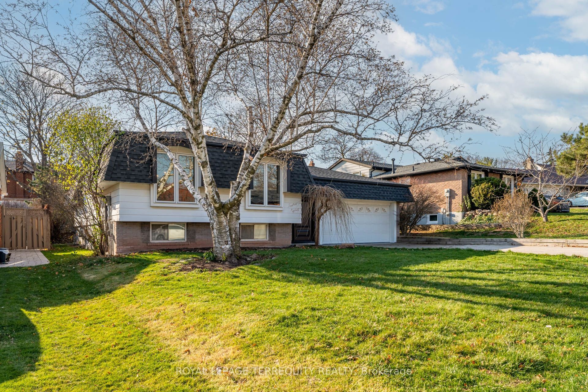 1280 Hart Crescent, Oakville, ON L6H 2M5 photo 4
